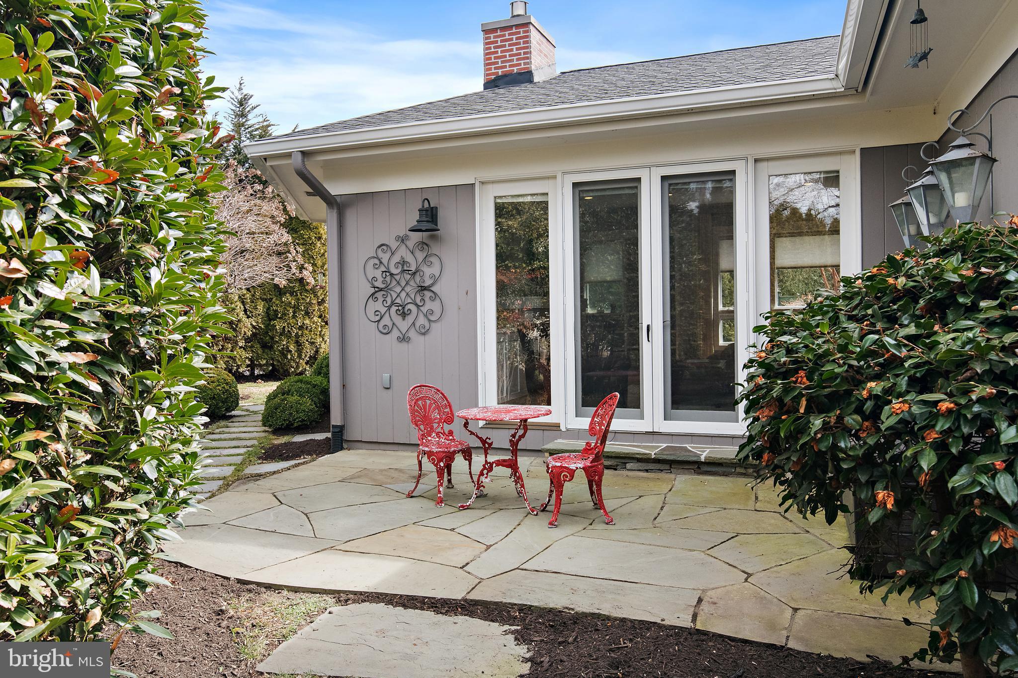 PENDENNIS MOUNT - Residential