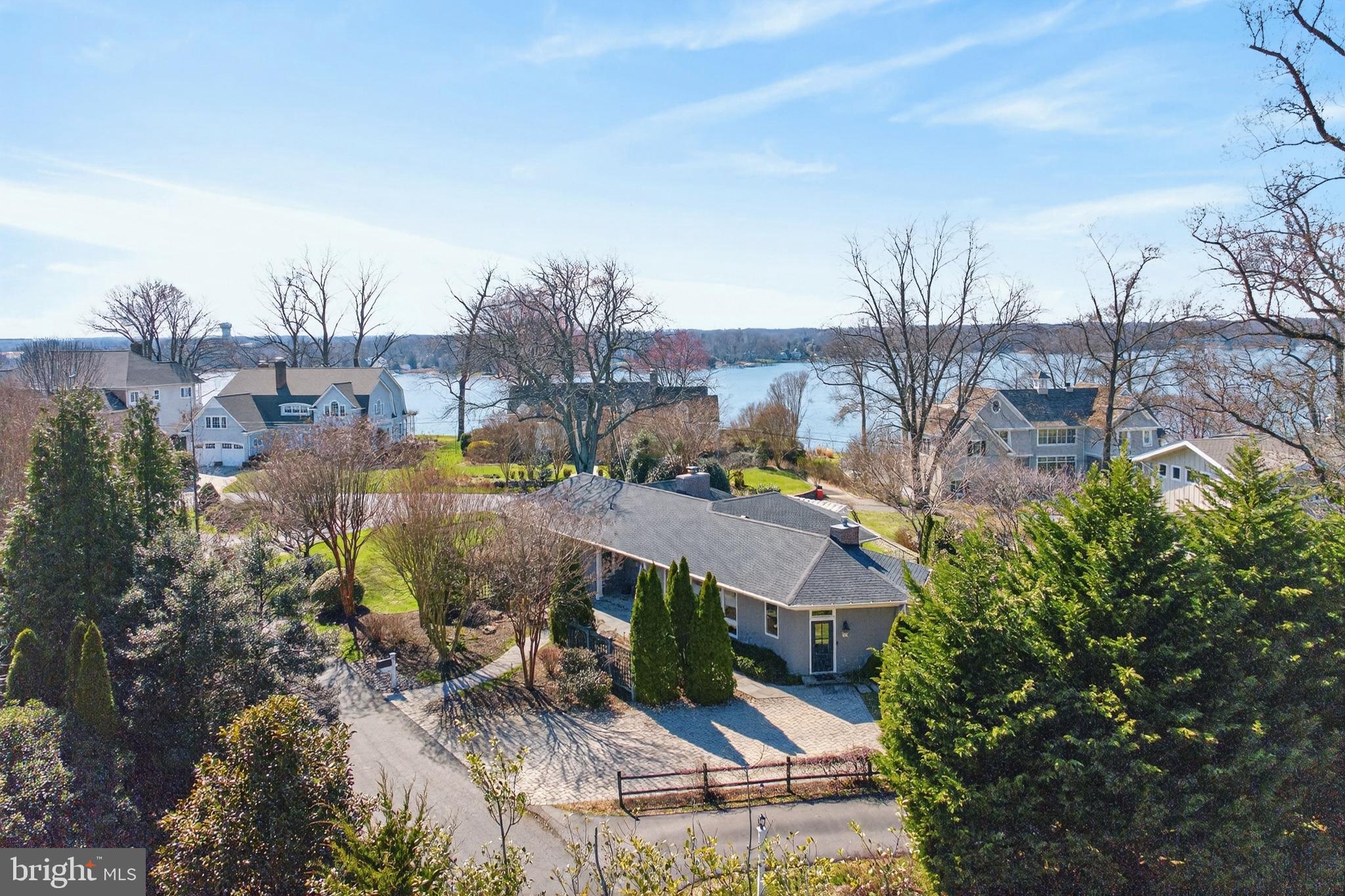 PENDENNIS MOUNT - Residential