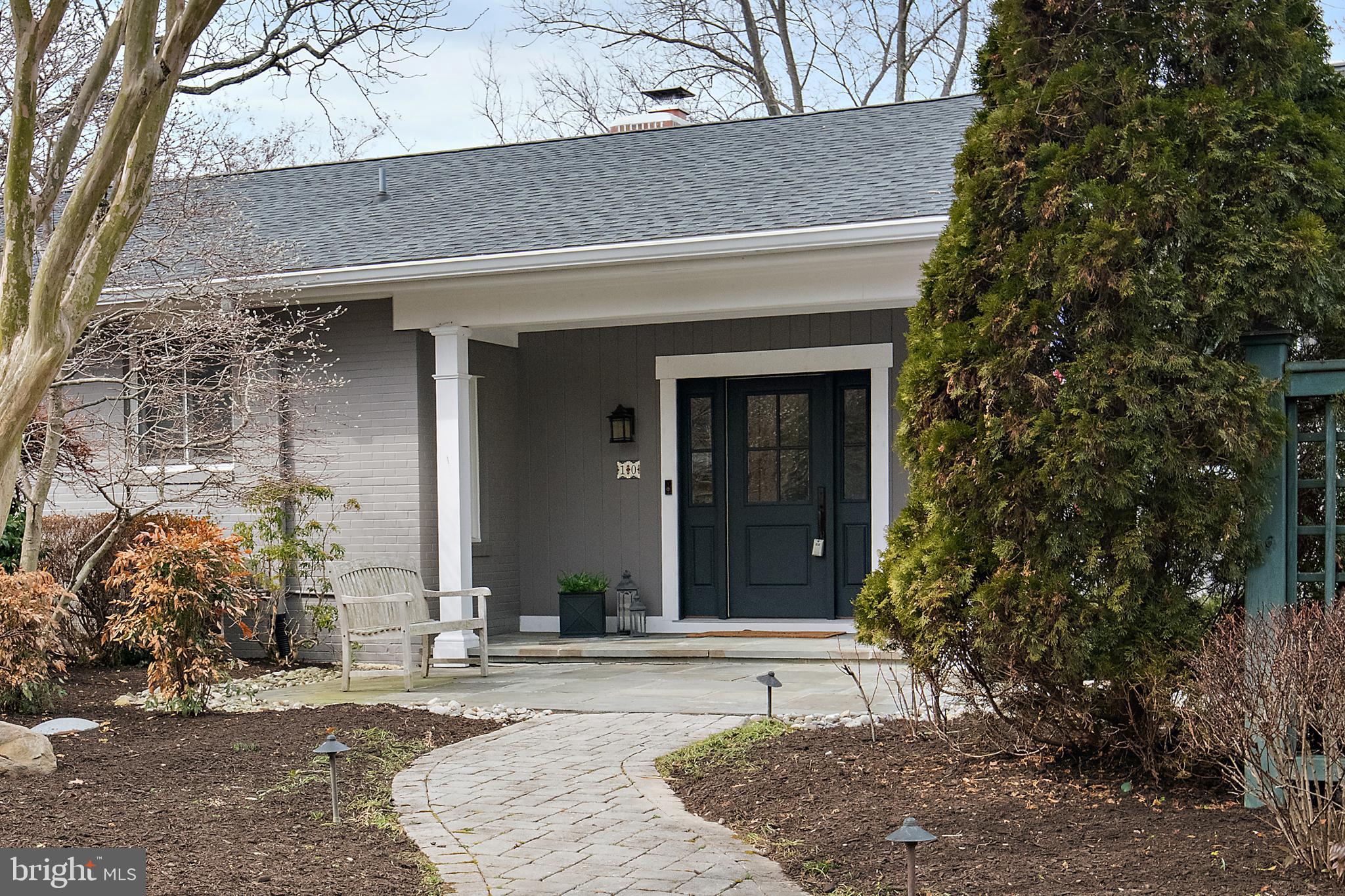 PENDENNIS MOUNT - Residential