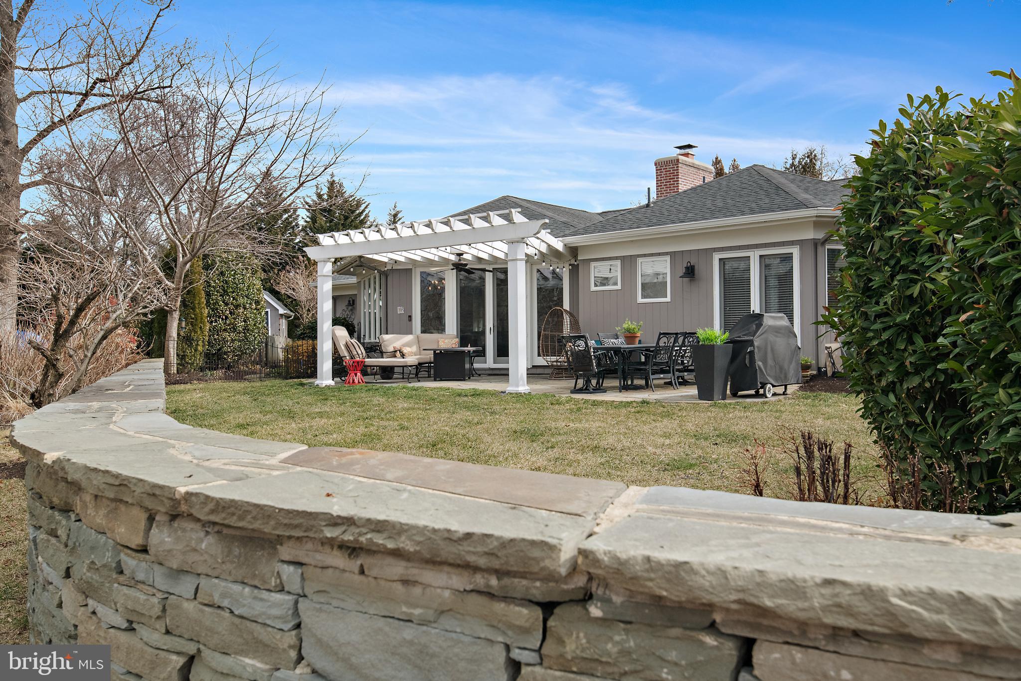 PENDENNIS MOUNT - Residential