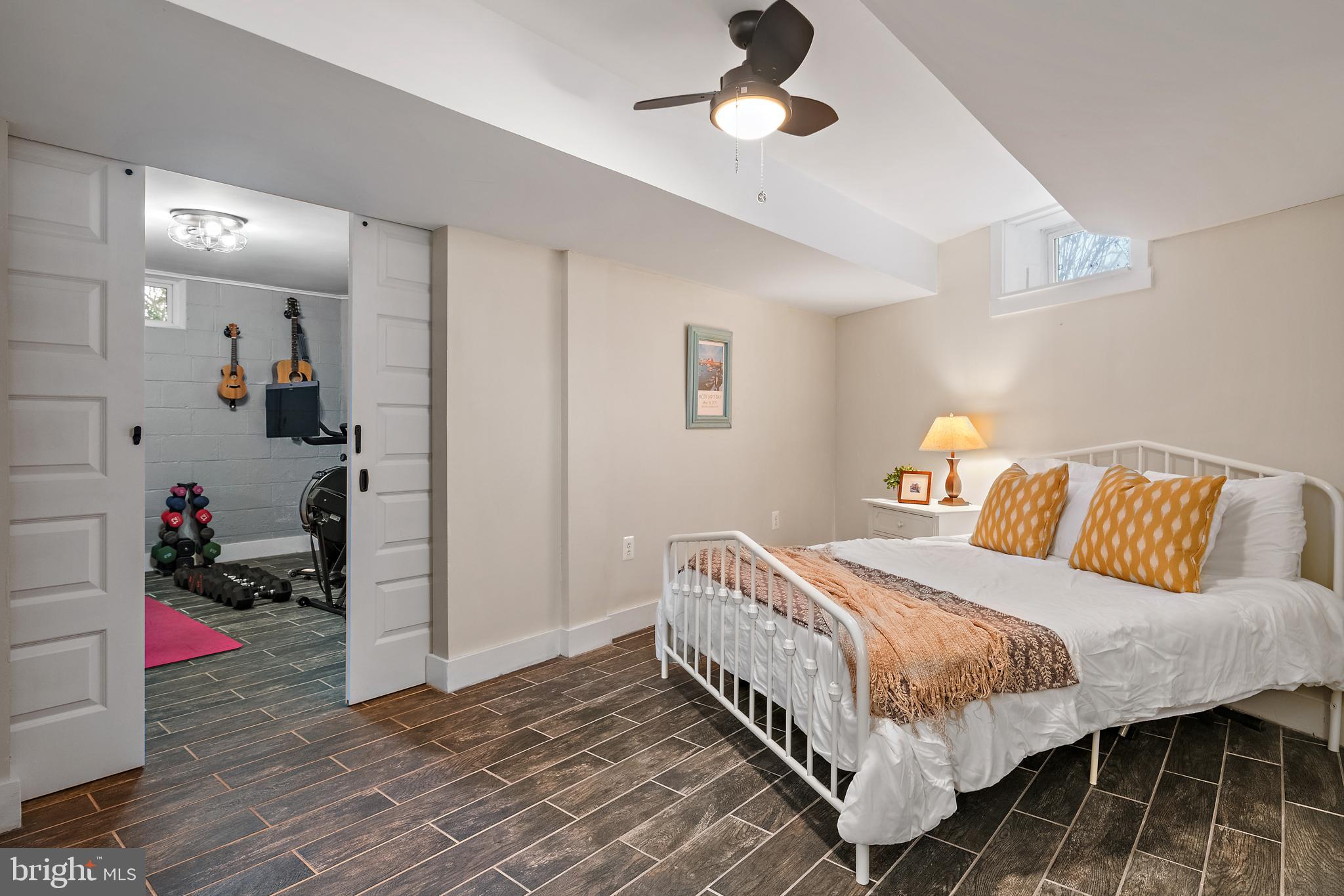 PENDENNIS MOUNT - Residential