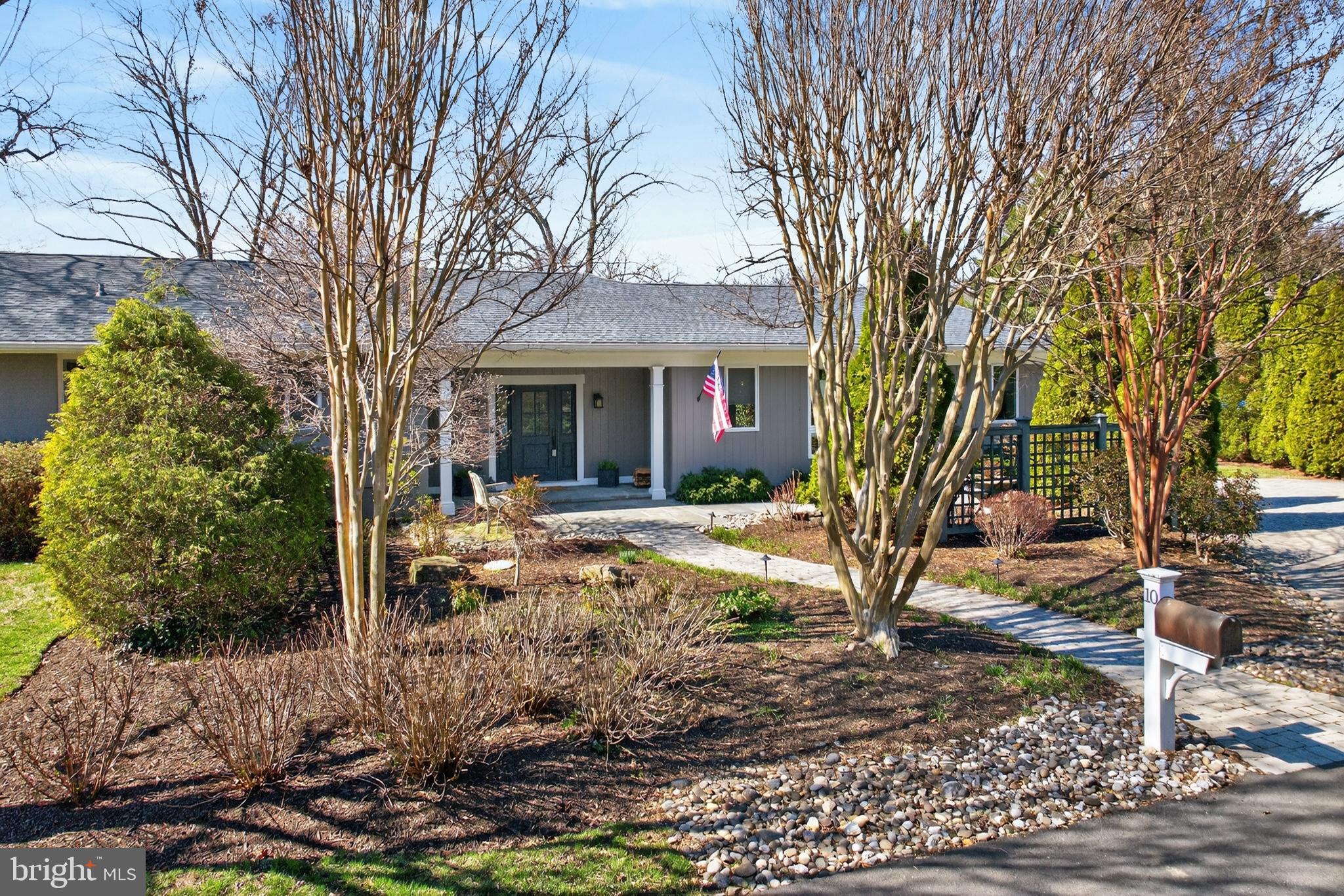 PENDENNIS MOUNT - Residential