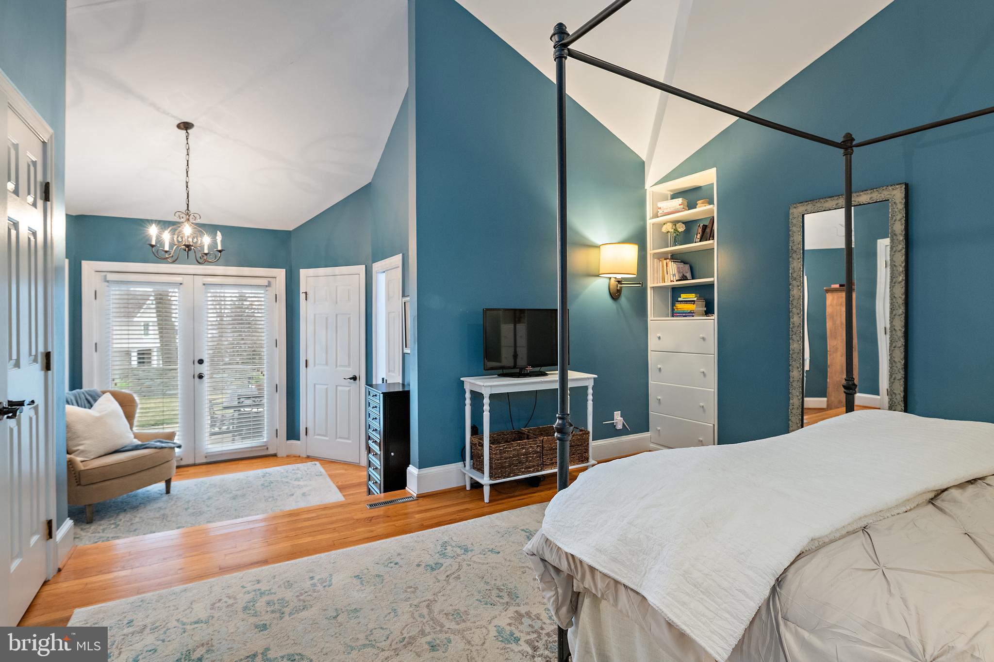 PENDENNIS MOUNT - Residential