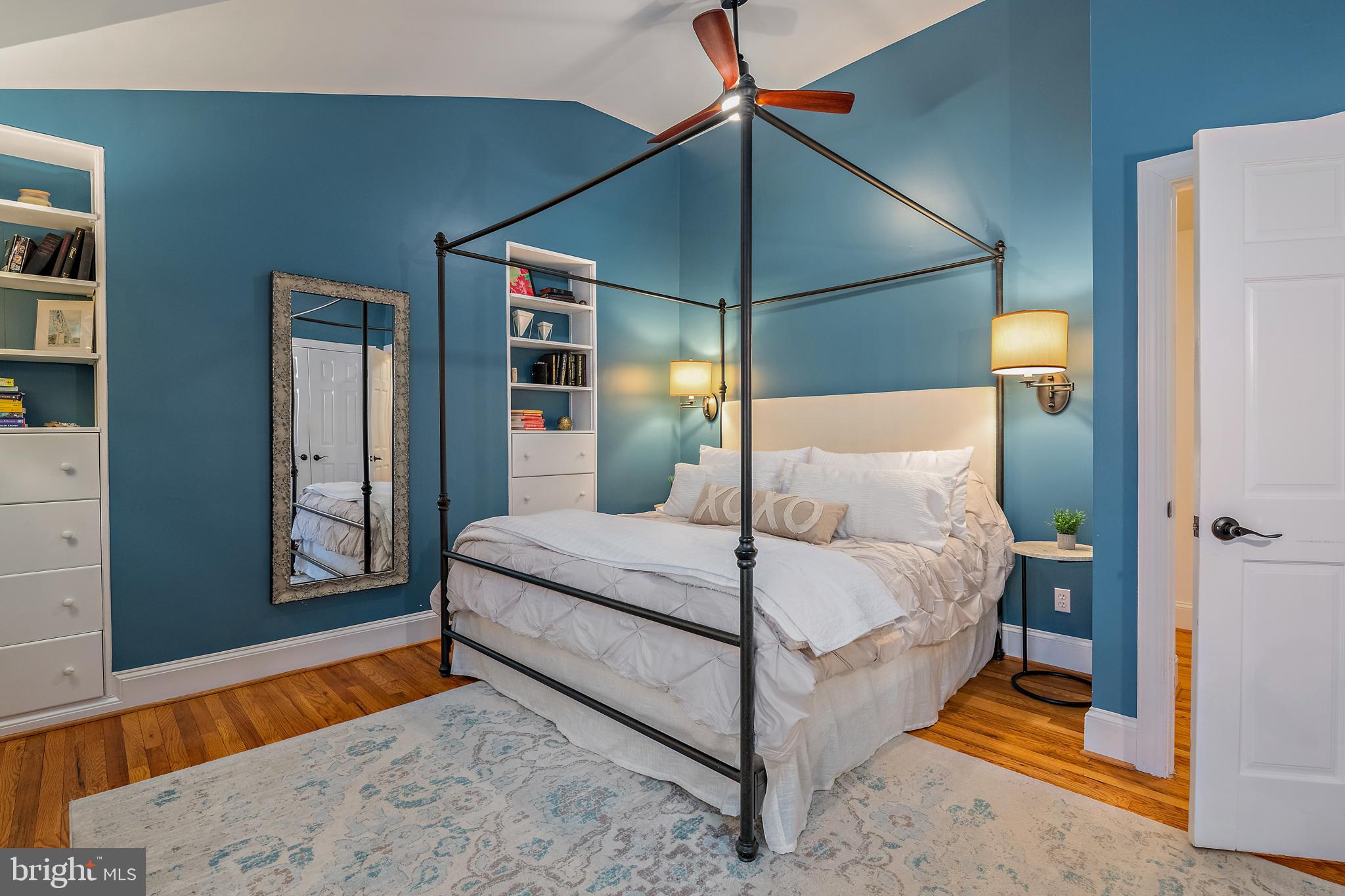 PENDENNIS MOUNT - Residential