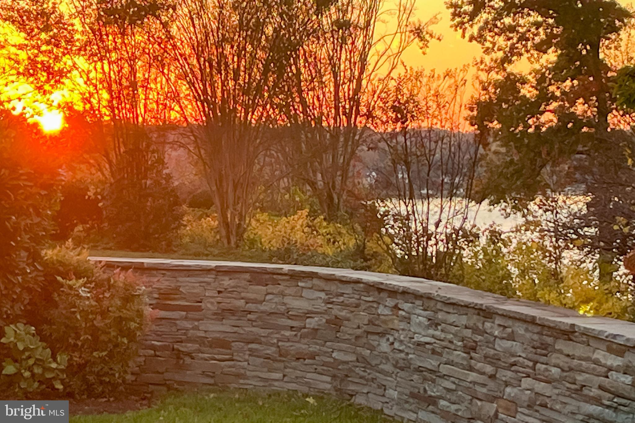 PENDENNIS MOUNT - Residential