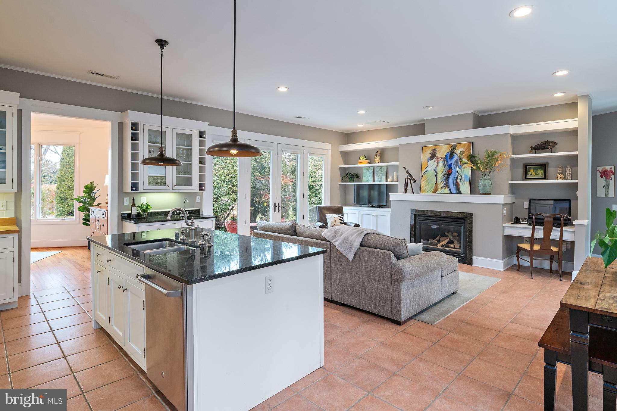 PENDENNIS MOUNT - Residential