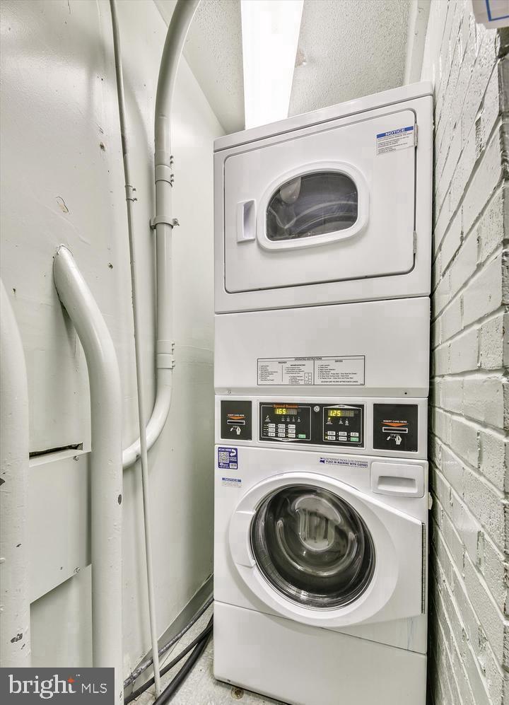 PARK PLACE - Residential Lease