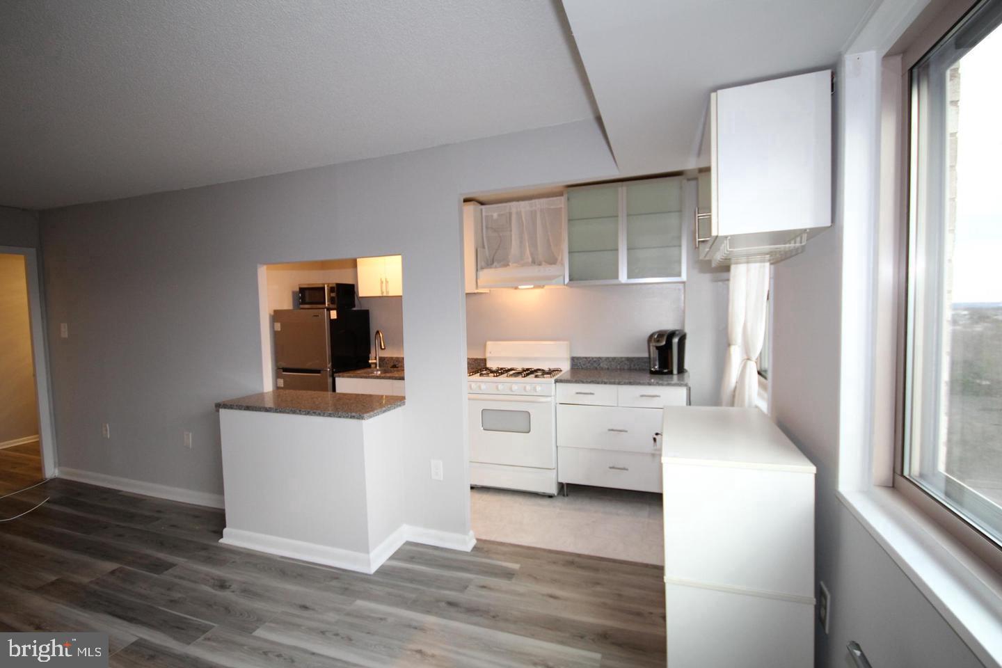 PARK PLACE - Residential Lease