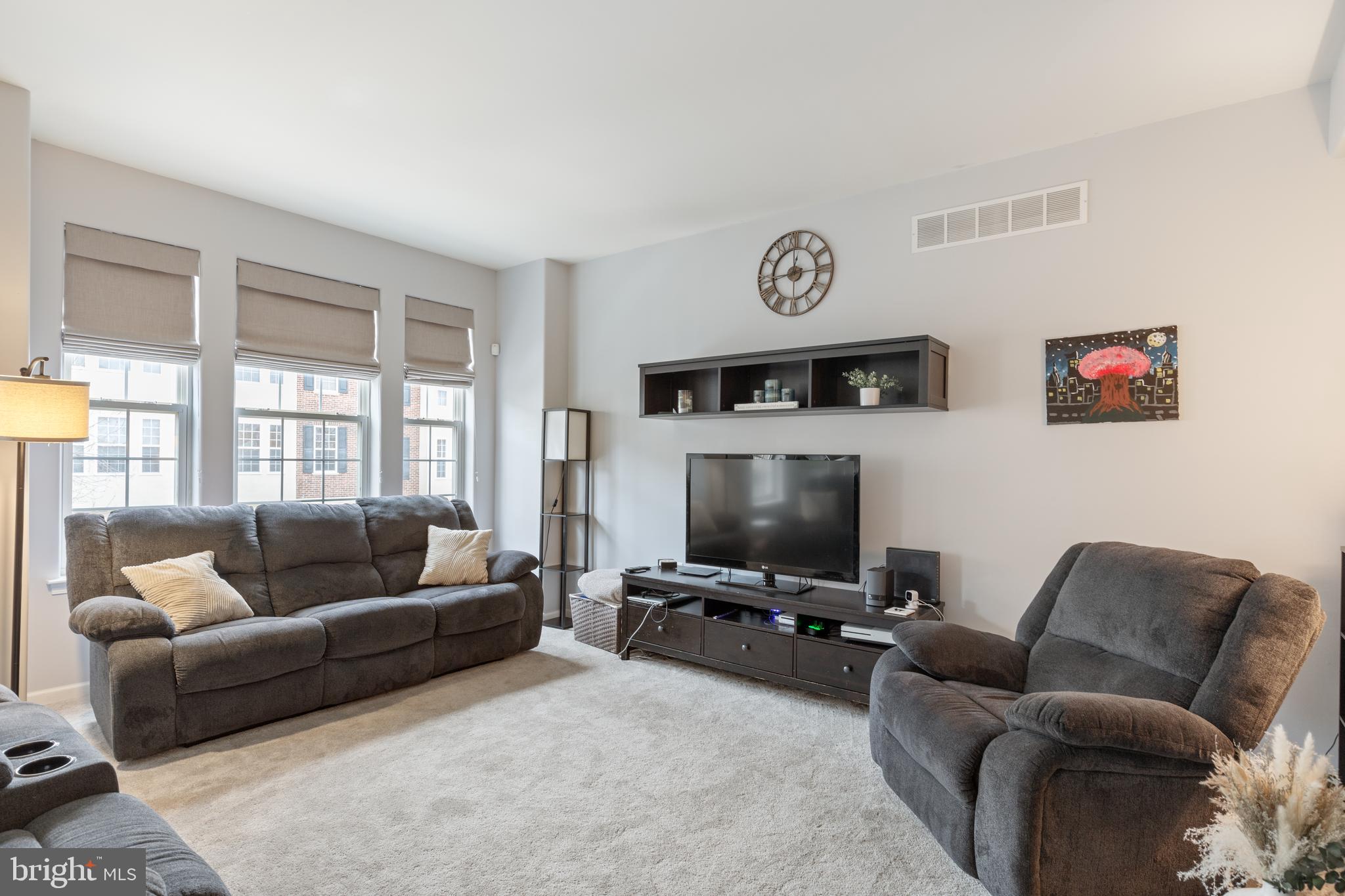 STINSON HALL - Residential