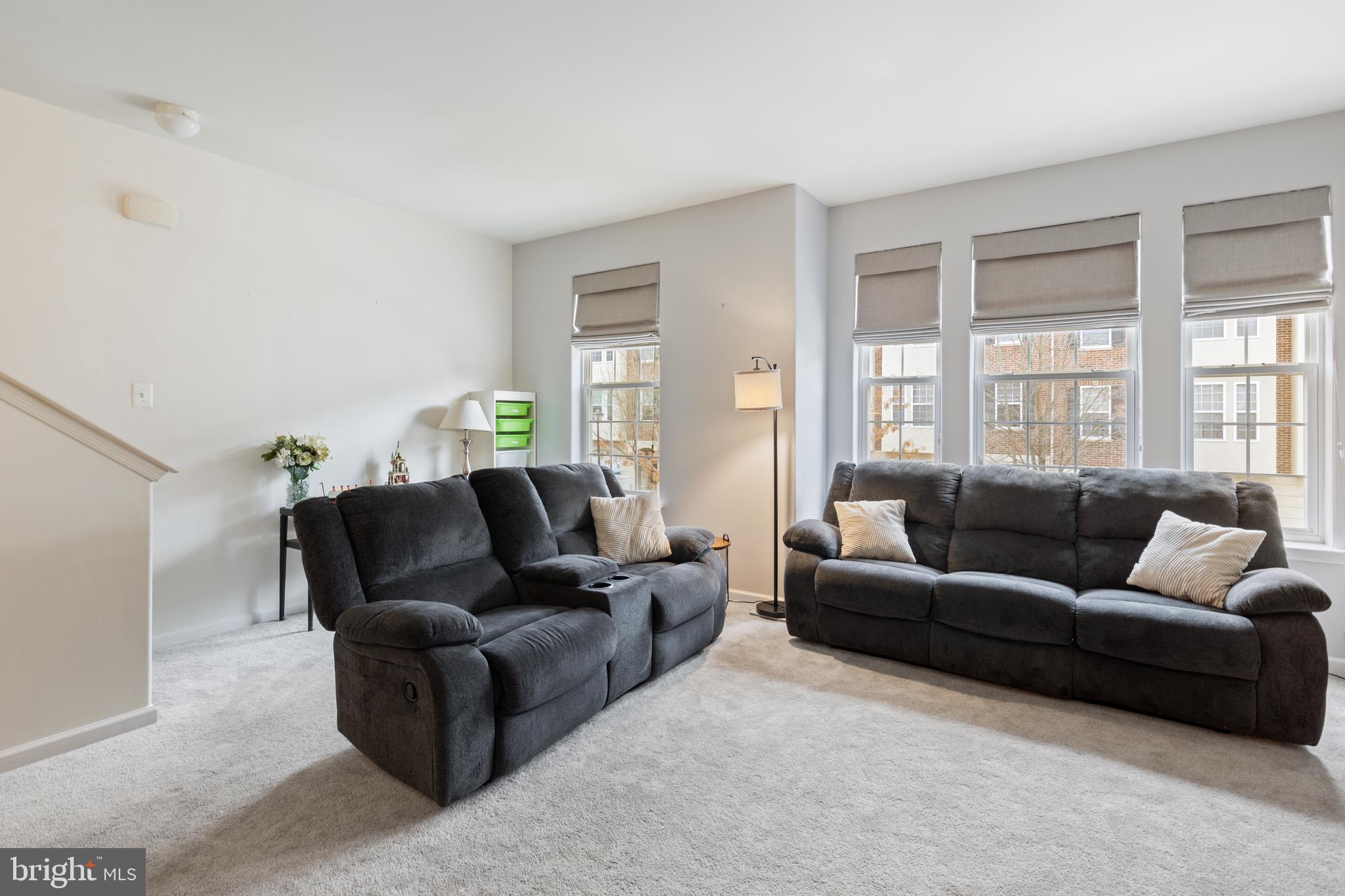 STINSON HALL - Residential