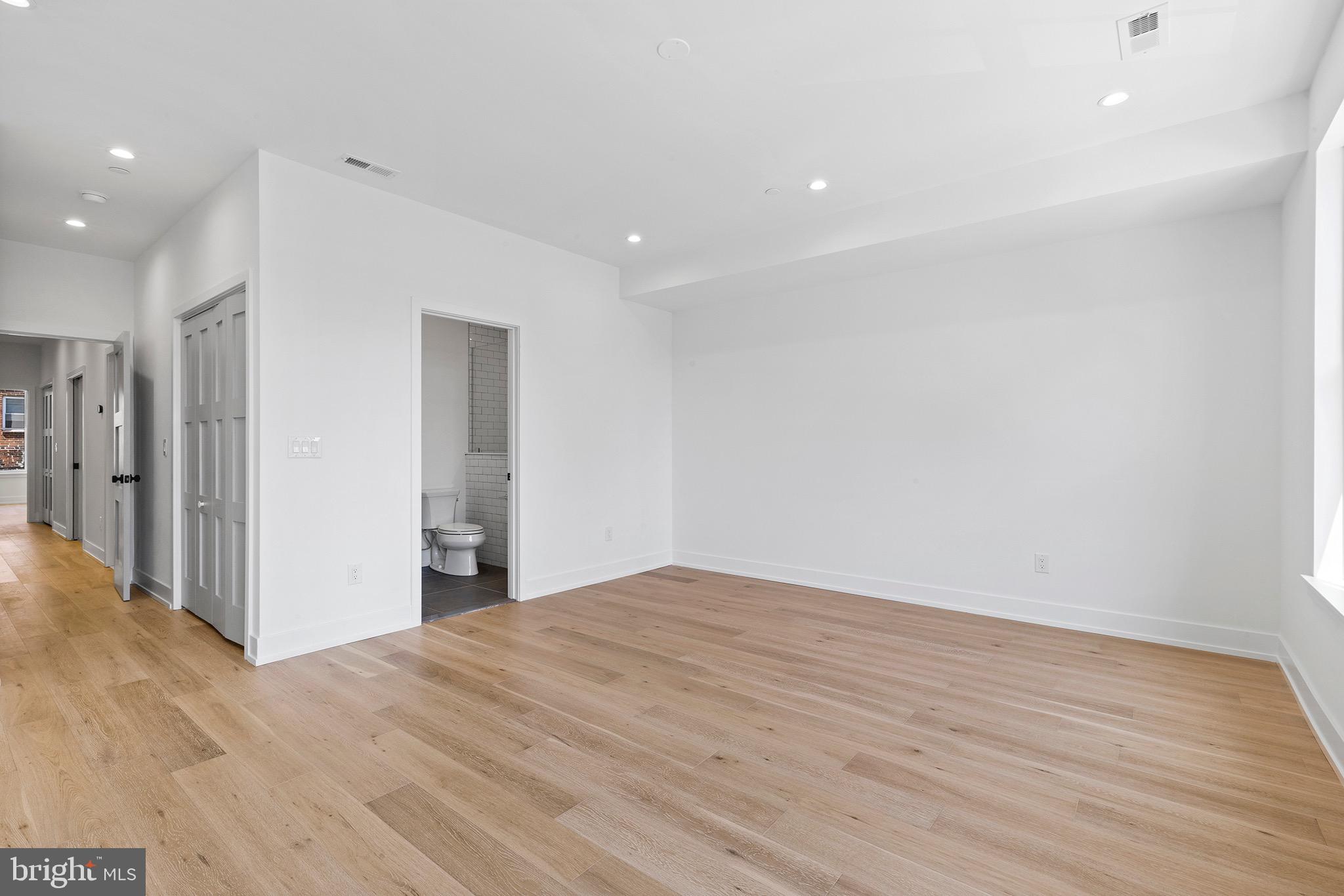 PASSYUNK SQUARE - Residential