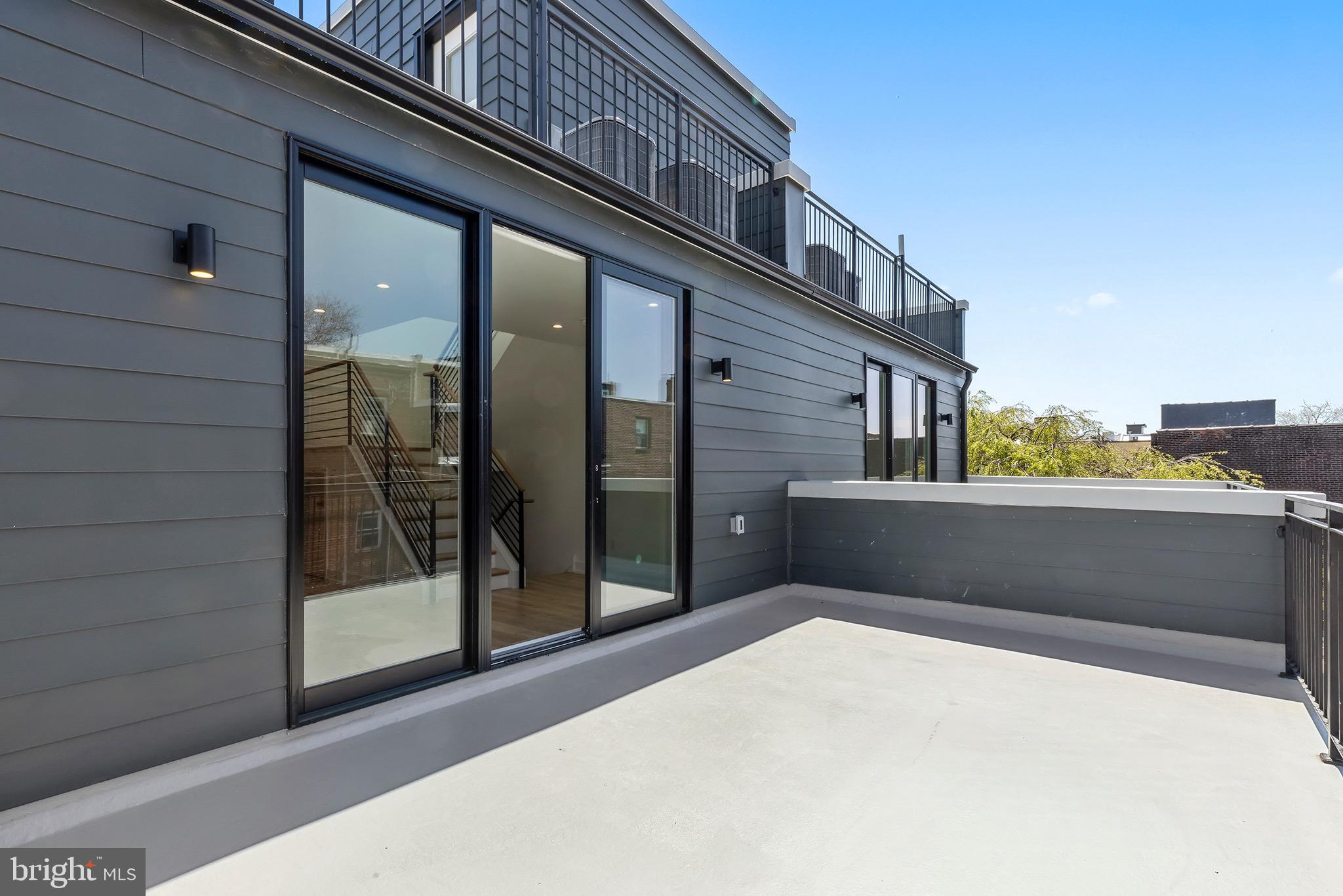 PASSYUNK SQUARE - Residential