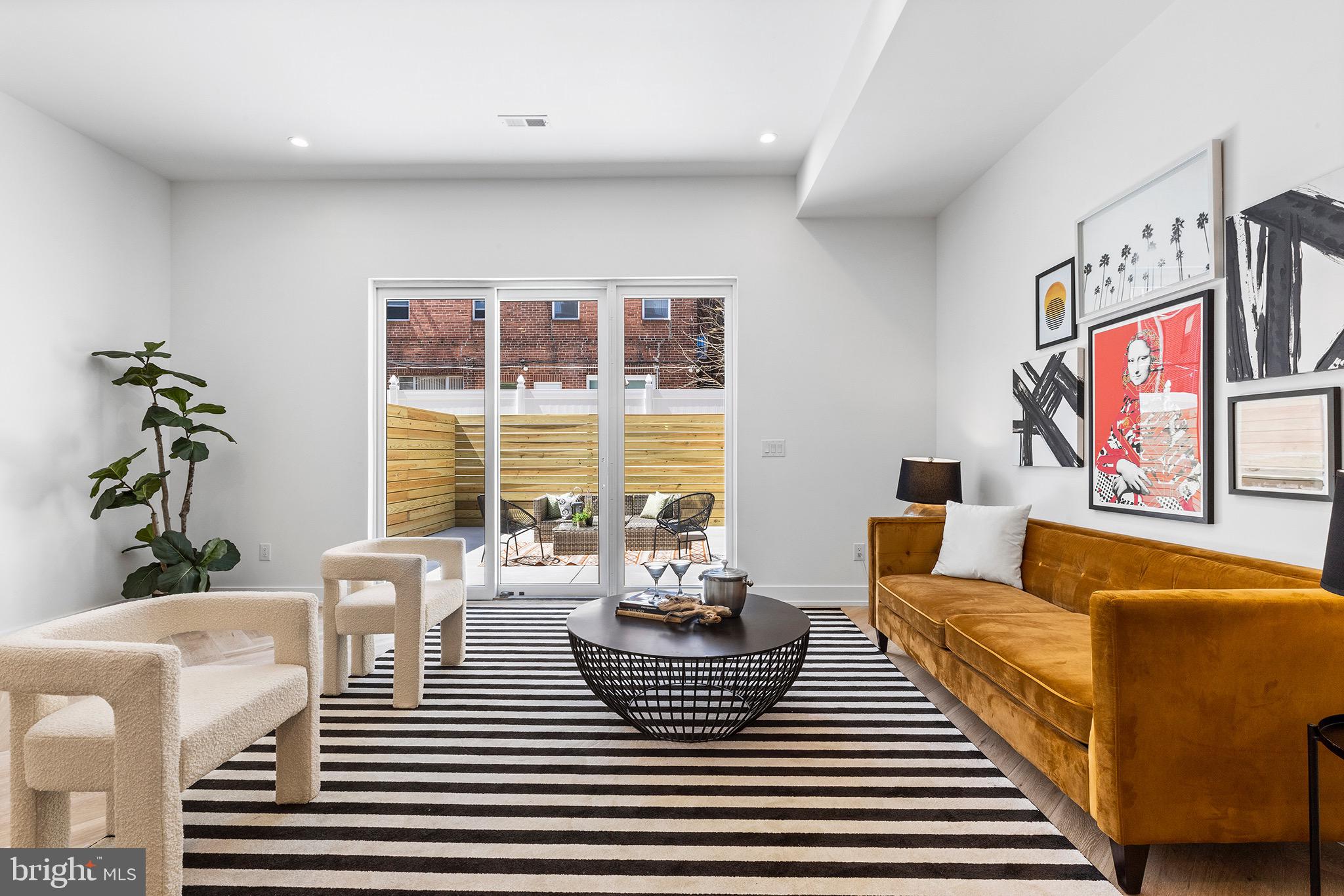 PASSYUNK SQUARE - Residential