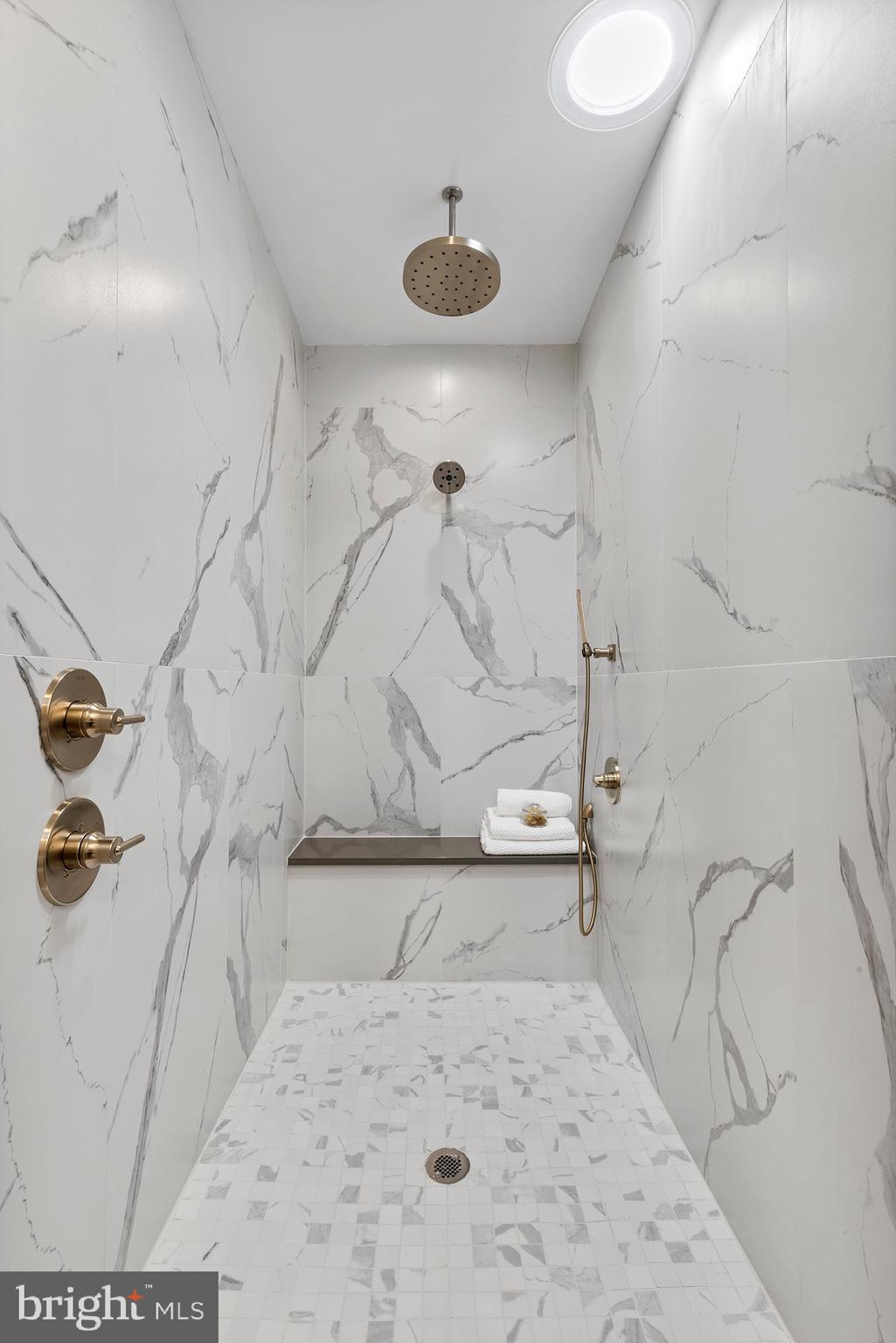 PASSYUNK SQUARE - Residential