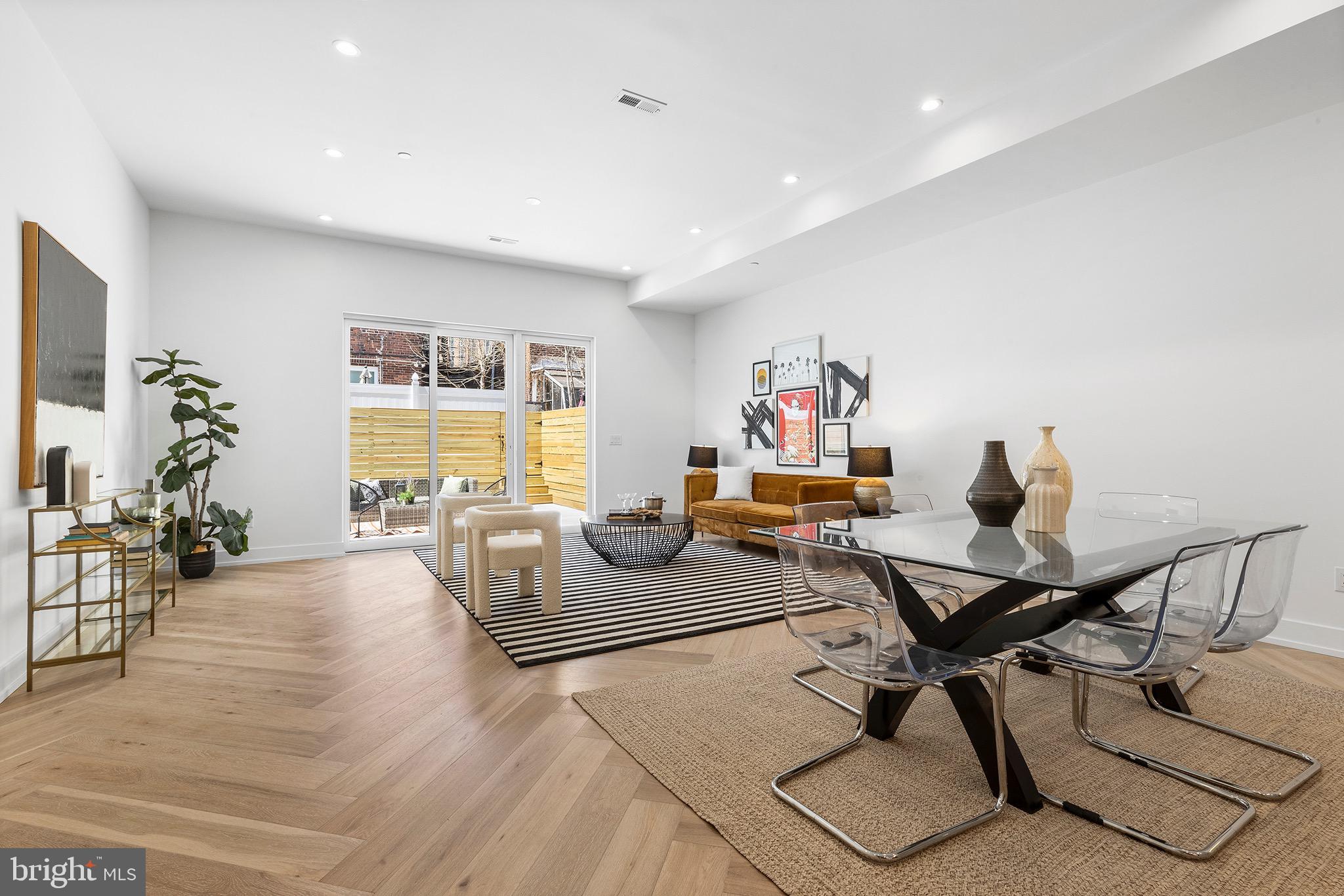 PASSYUNK SQUARE - Residential