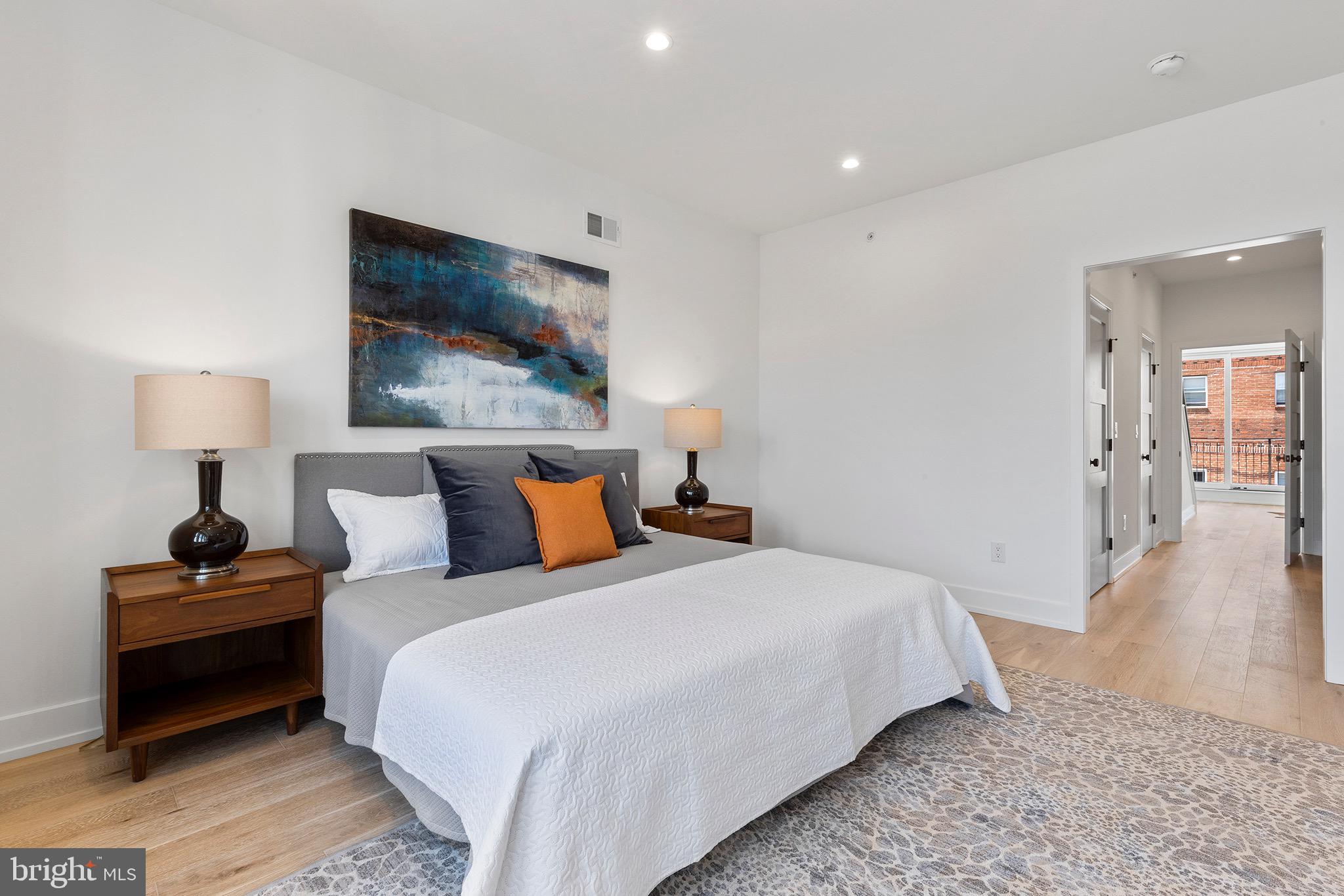 PASSYUNK SQUARE - Residential