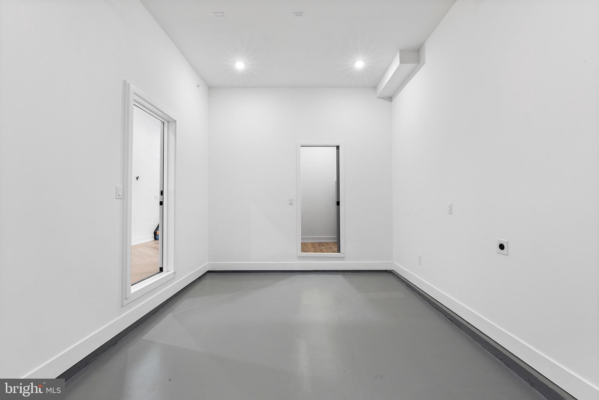 PASSYUNK SQUARE - Residential