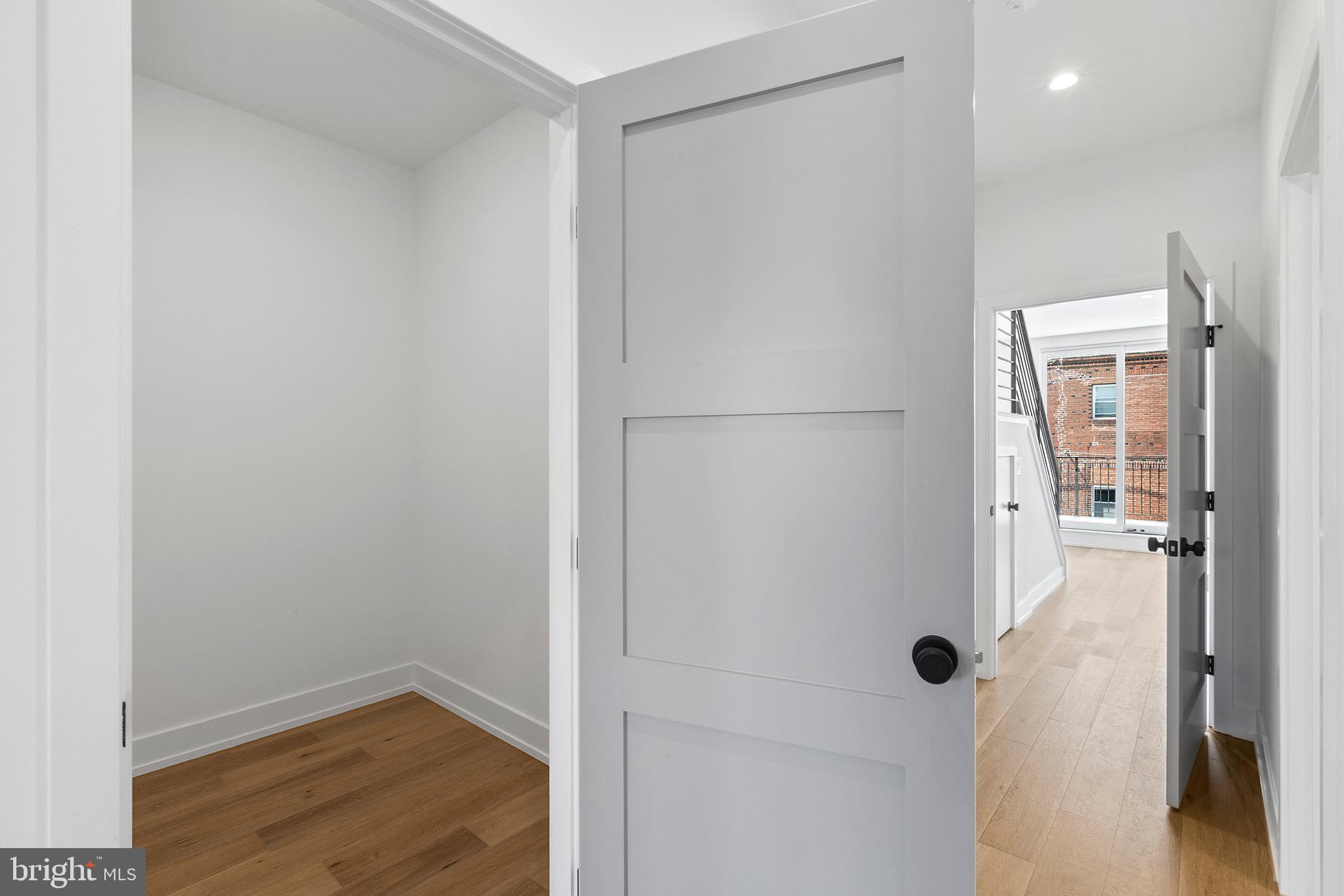 PASSYUNK SQUARE - Residential