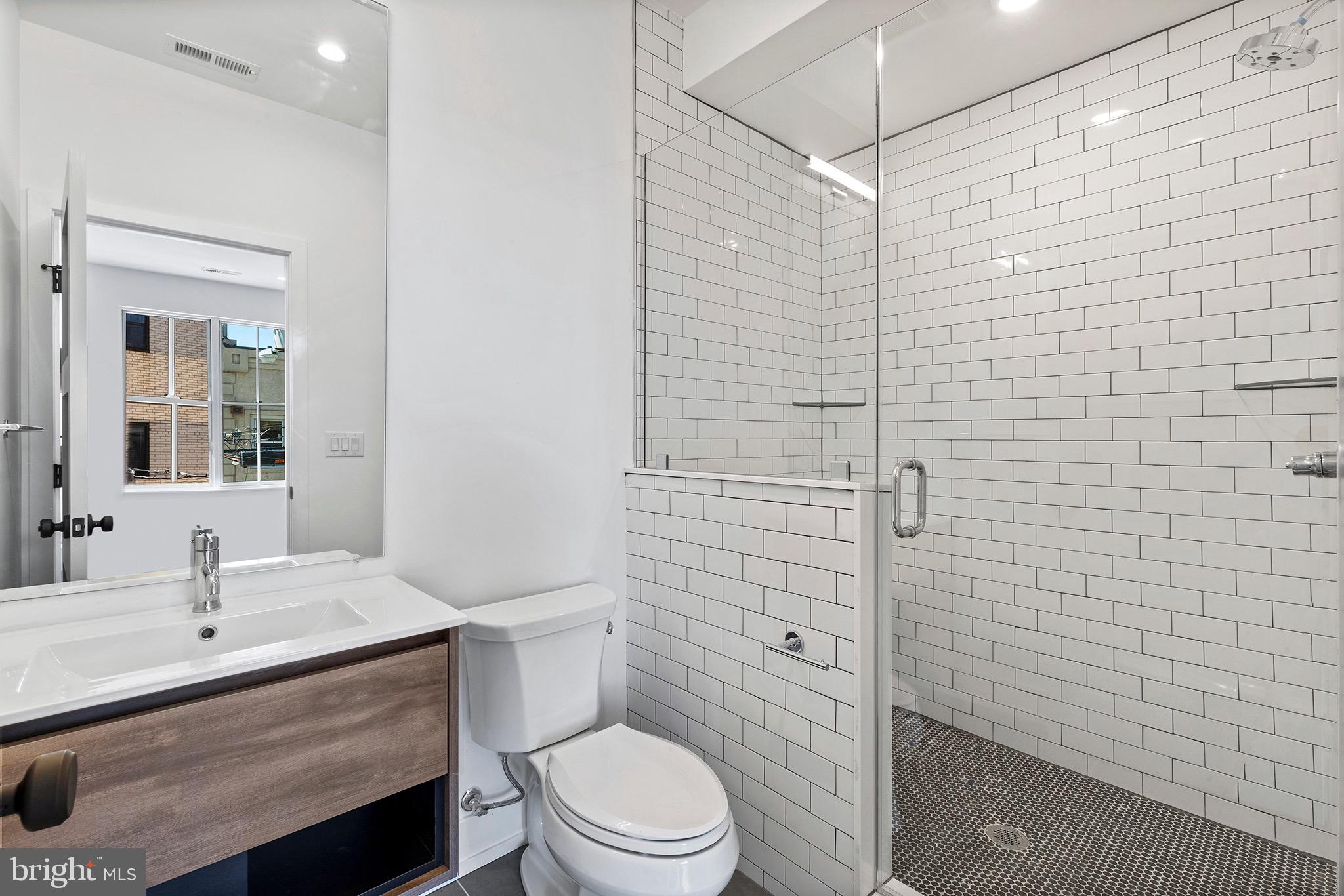 PASSYUNK SQUARE - Residential