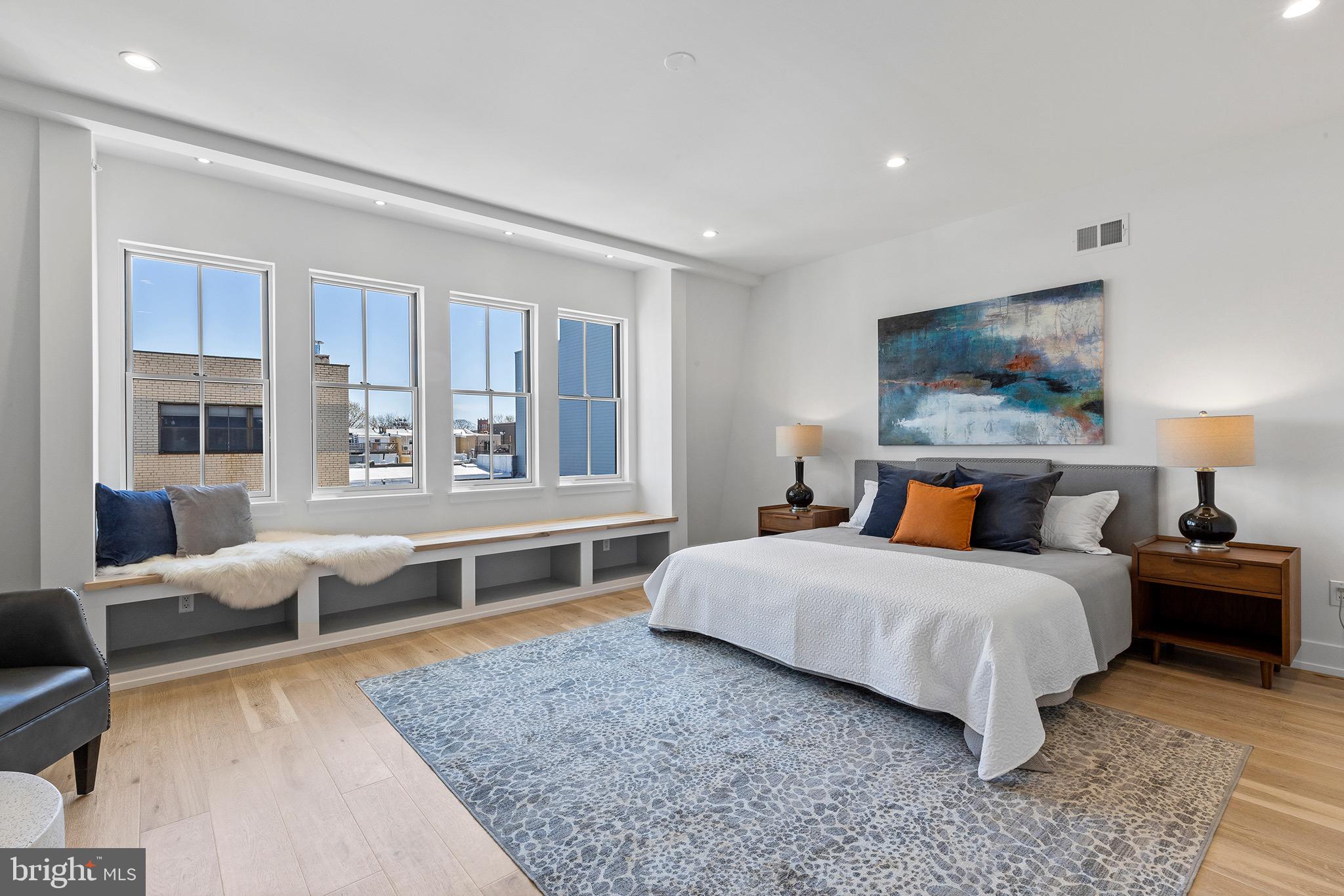 PASSYUNK SQUARE - Residential