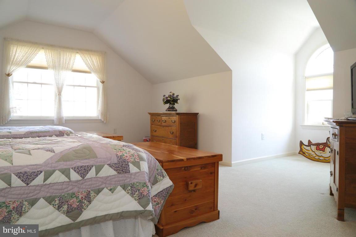 THE MEADOWS - Residential