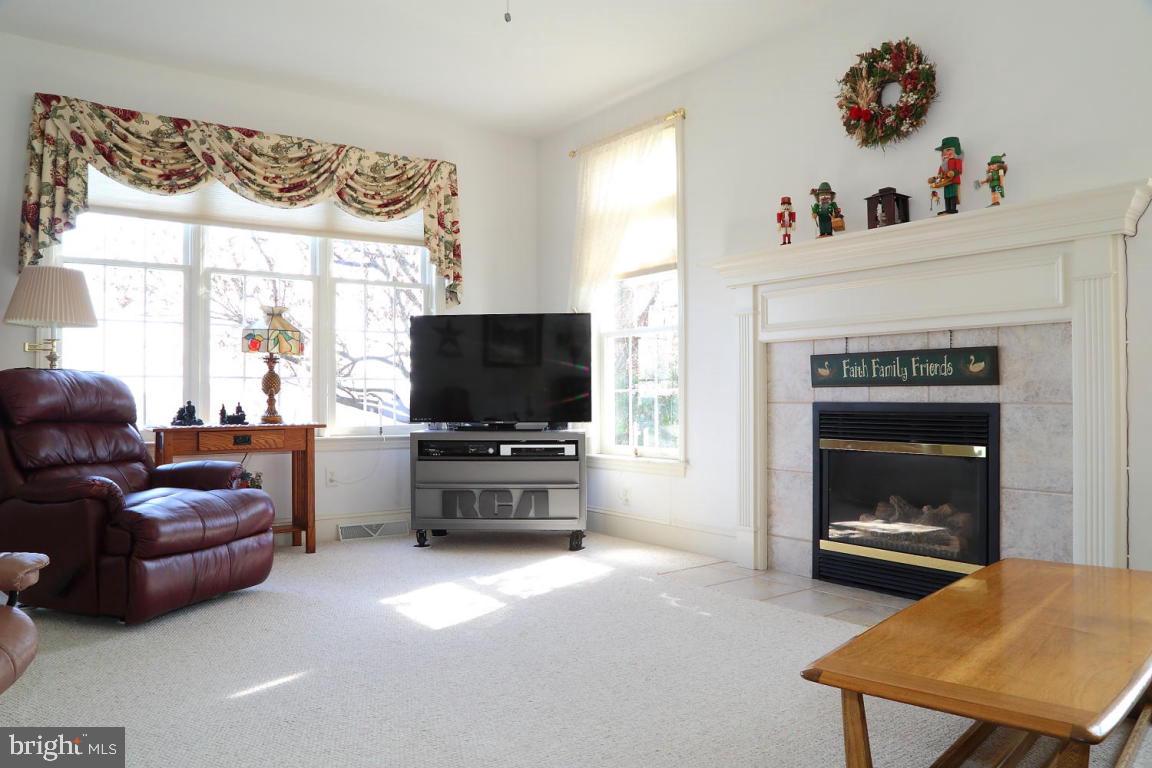 THE MEADOWS - Residential