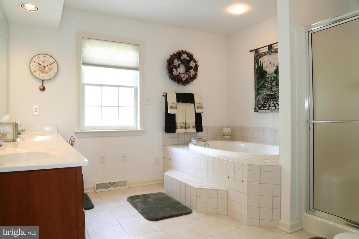 THE MEADOWS - Residential