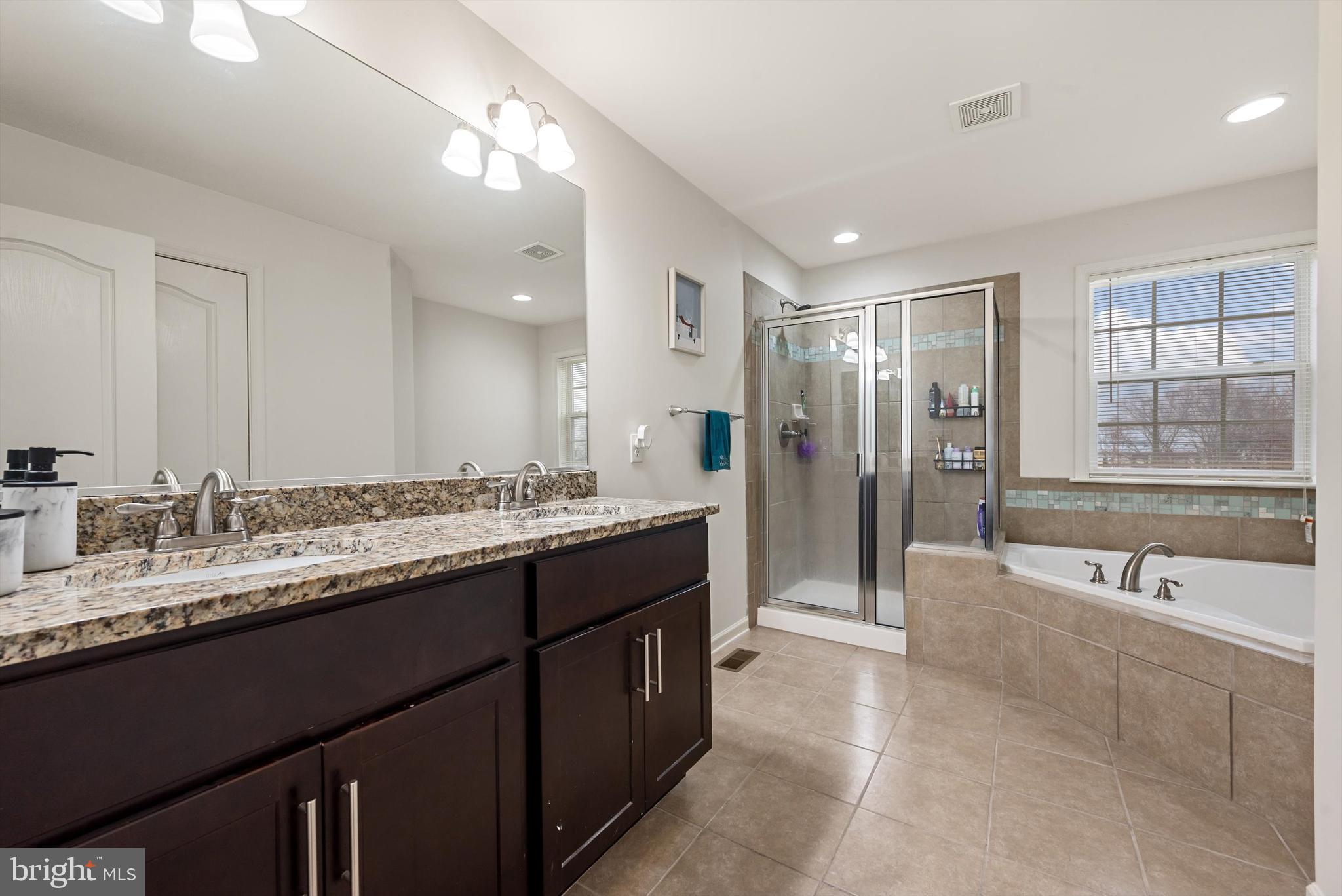 THE VILLAGE OF WASHINGTON TRAIL EAST - Residential