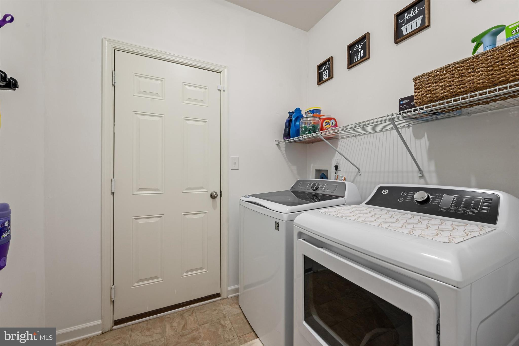 THE VILLAGE OF WASHINGTON TRAIL EAST - Residential