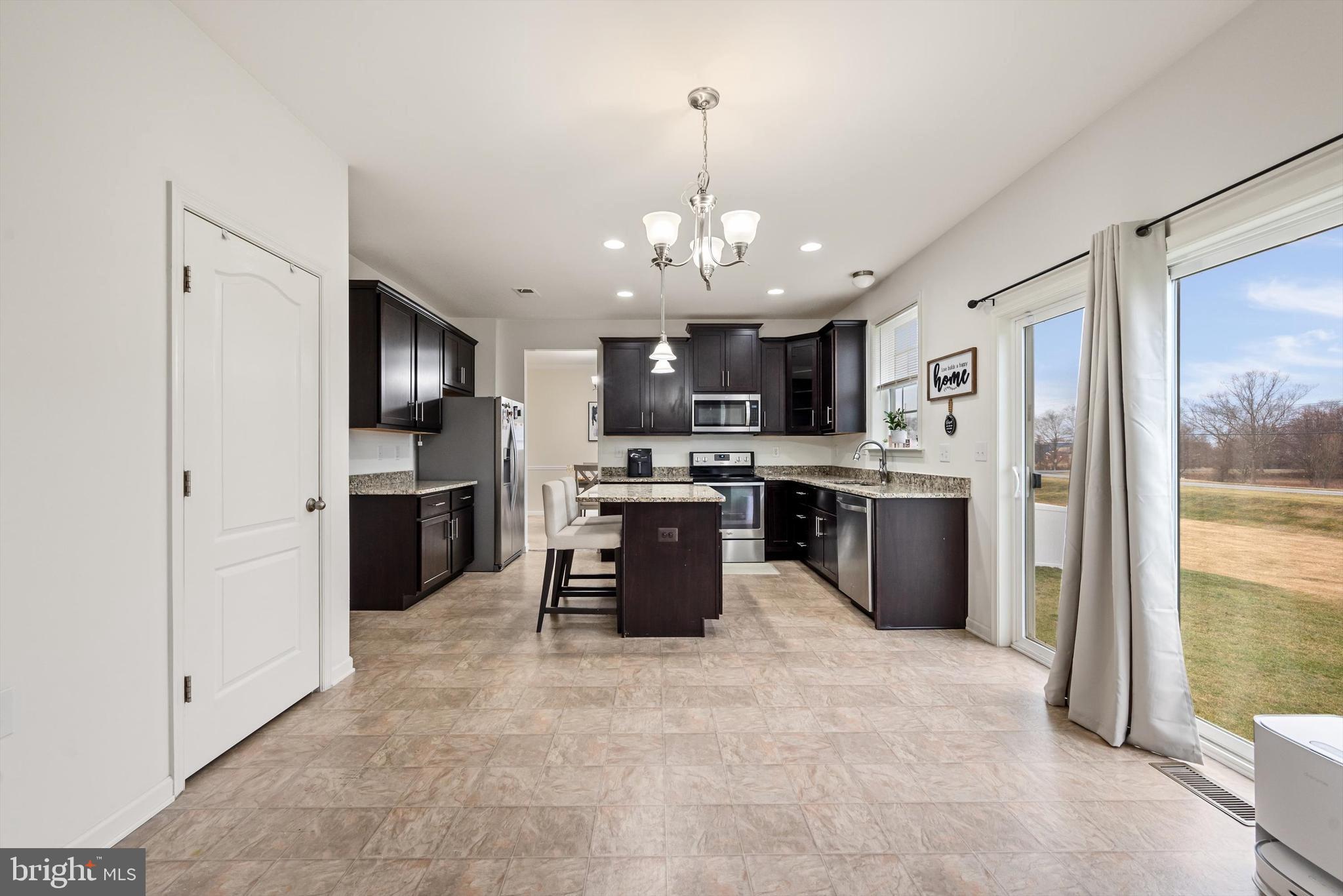 THE VILLAGE OF WASHINGTON TRAIL EAST - Residential