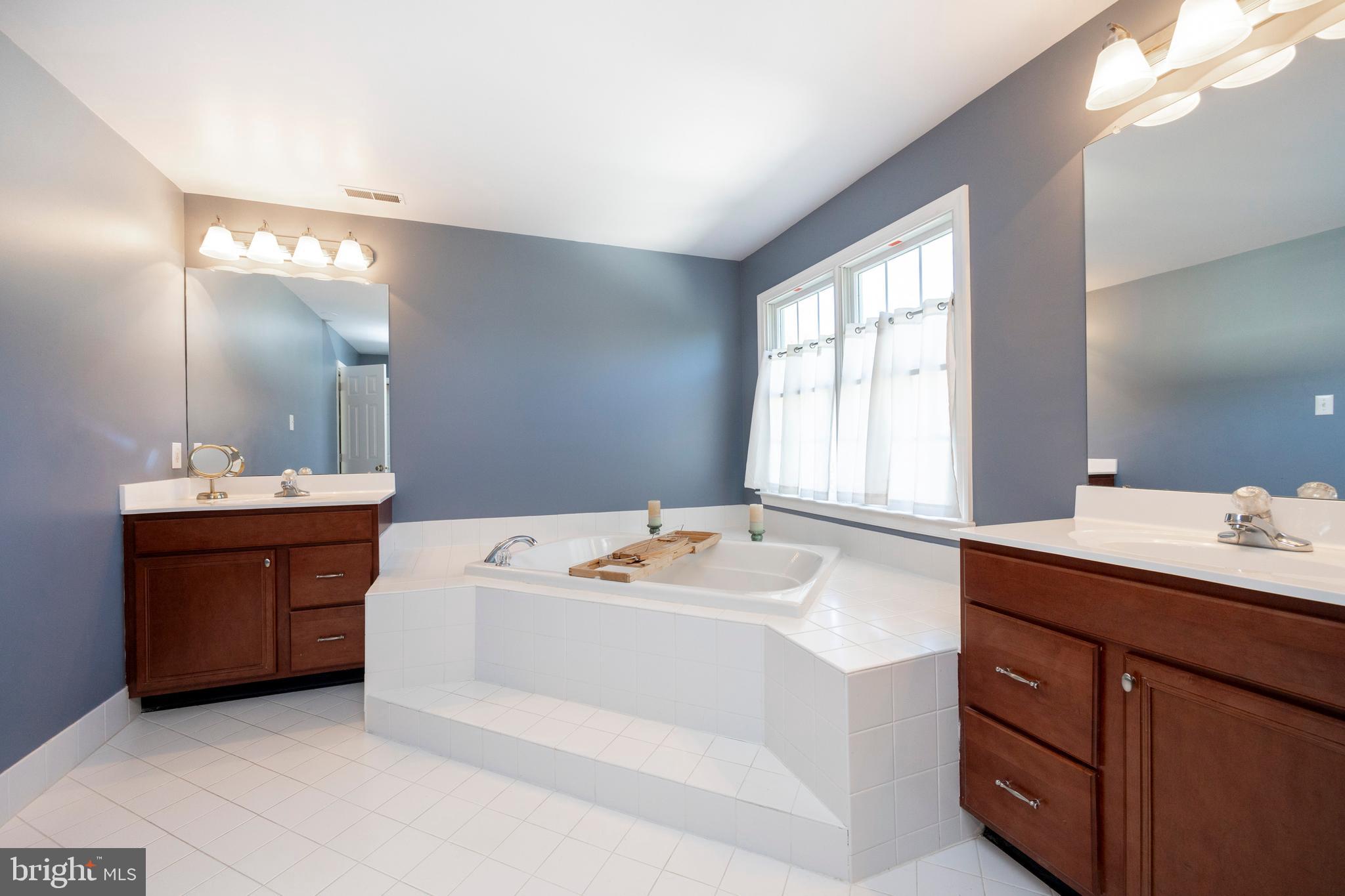 RESERVE AT EAGLE - Residential