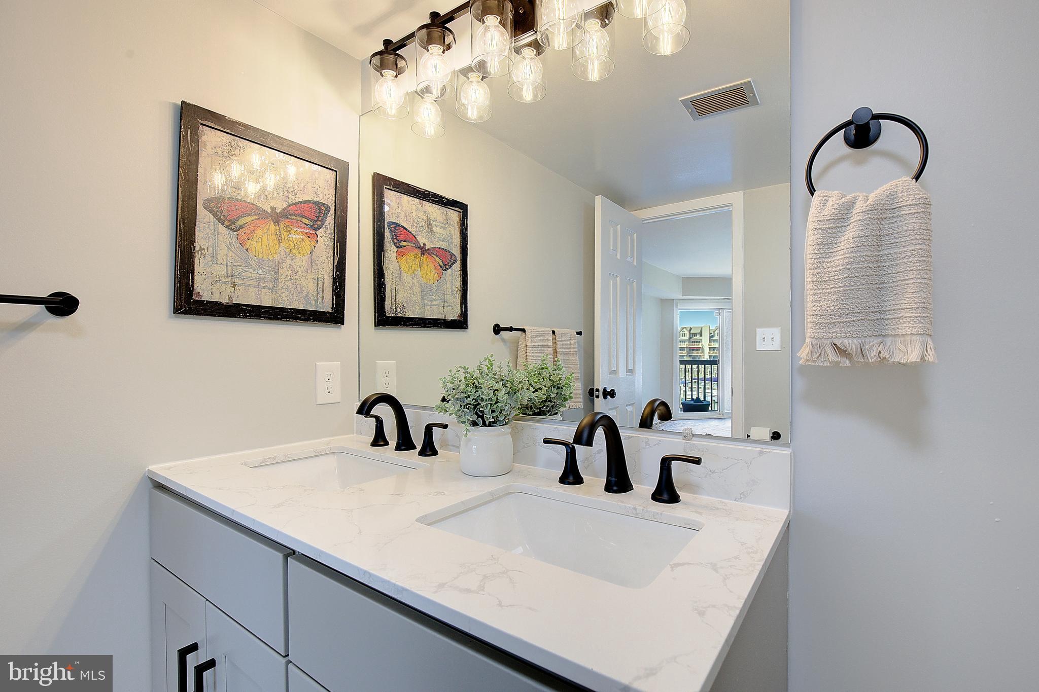 CHESAPEAKE HARBOUR - Residential