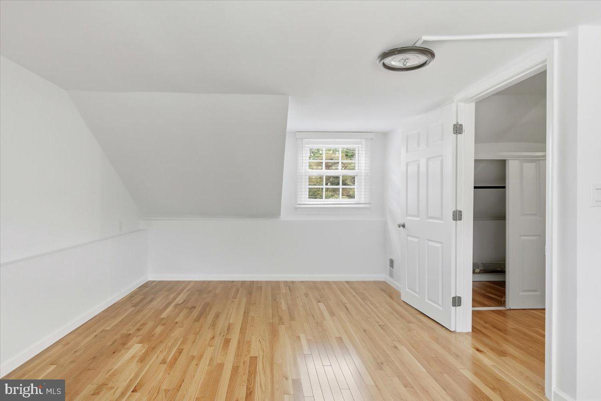 BROYHILL FOREST - Residential Lease