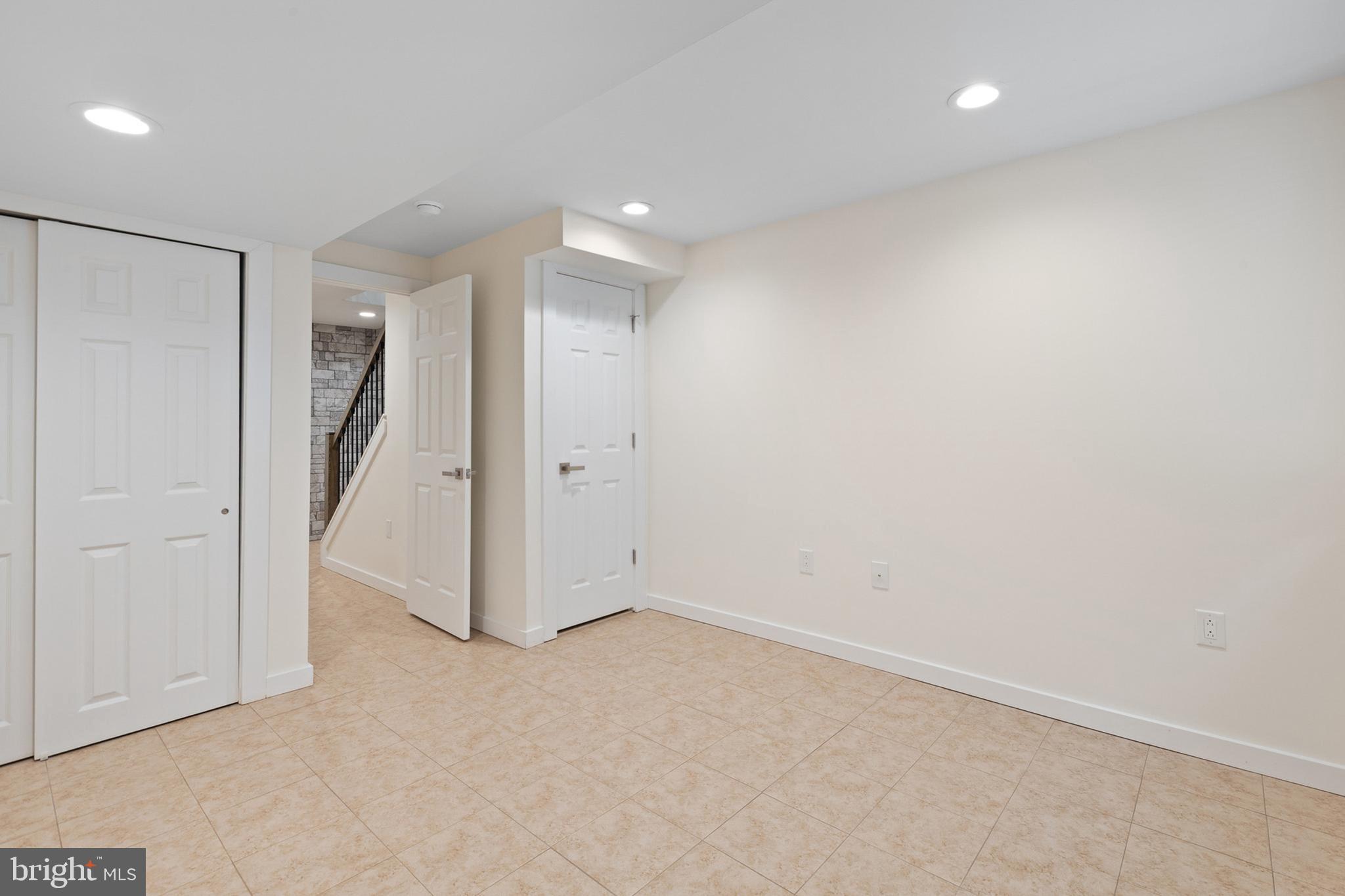 NORRIS SQUARE - Residential