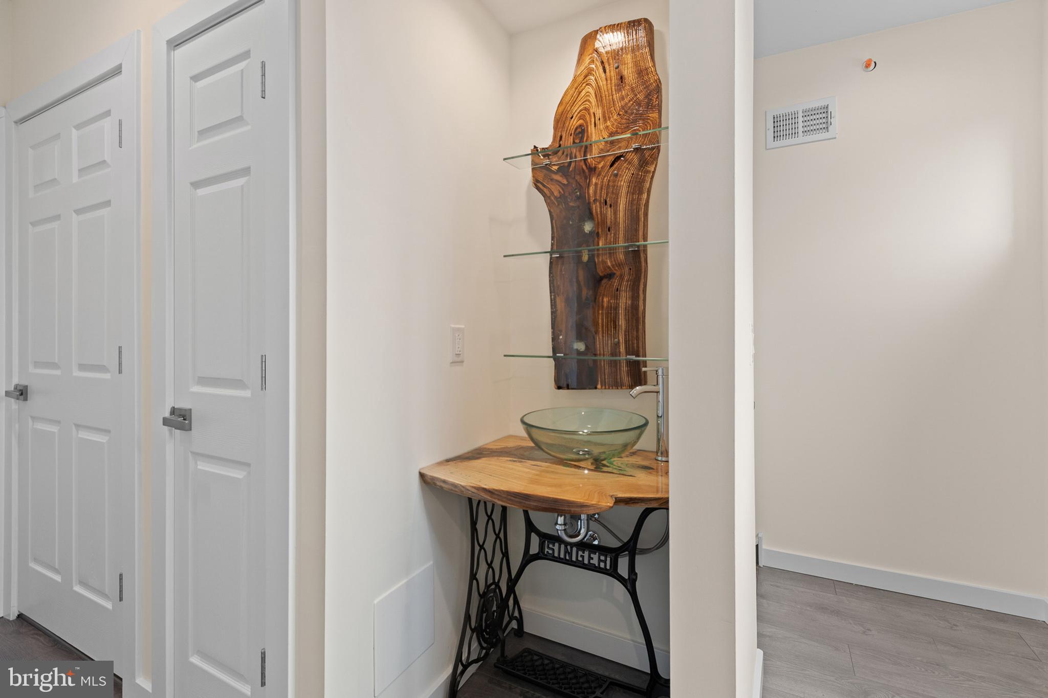 NORRIS SQUARE - Residential