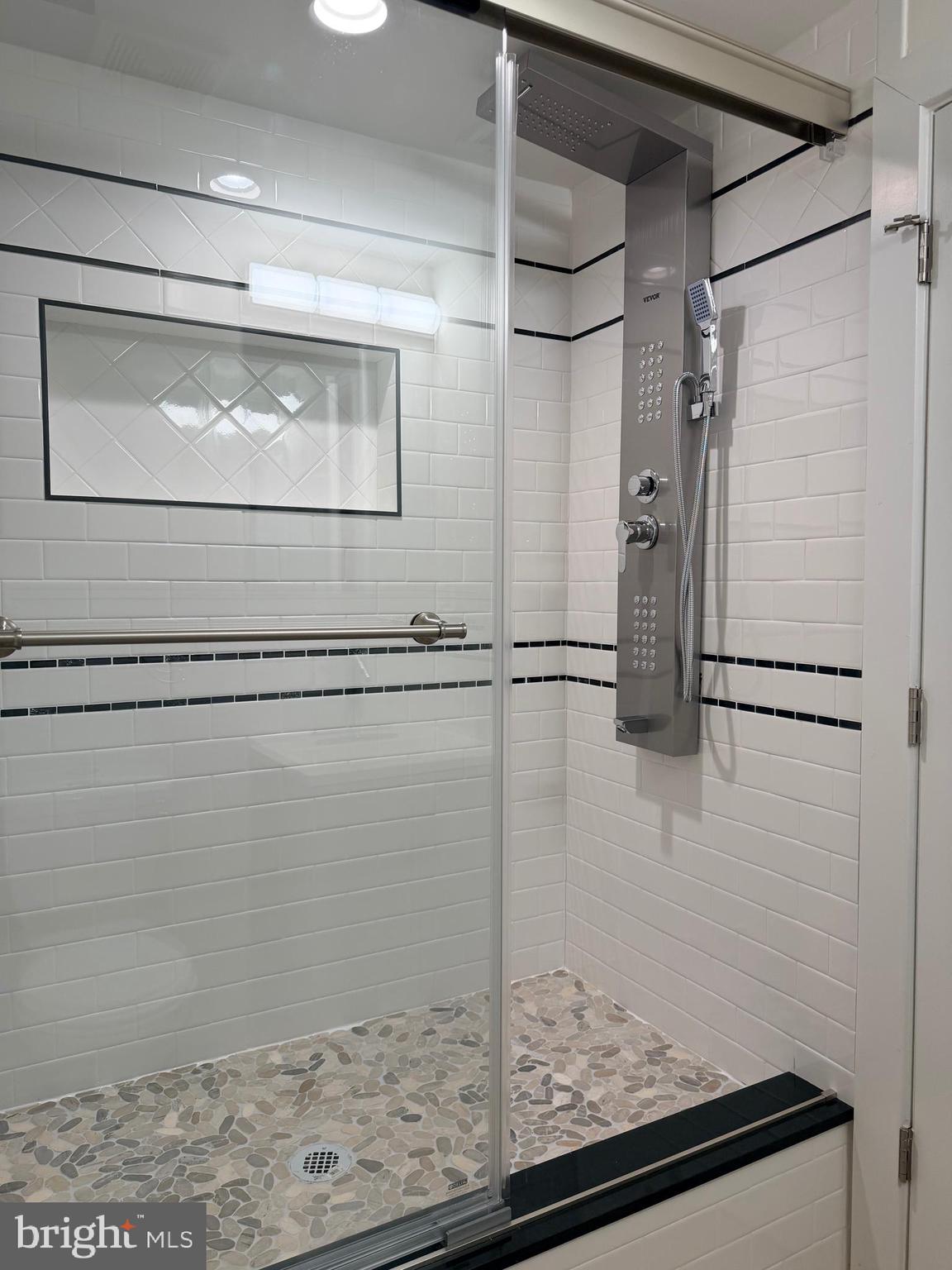 NORRIS SQUARE - Residential