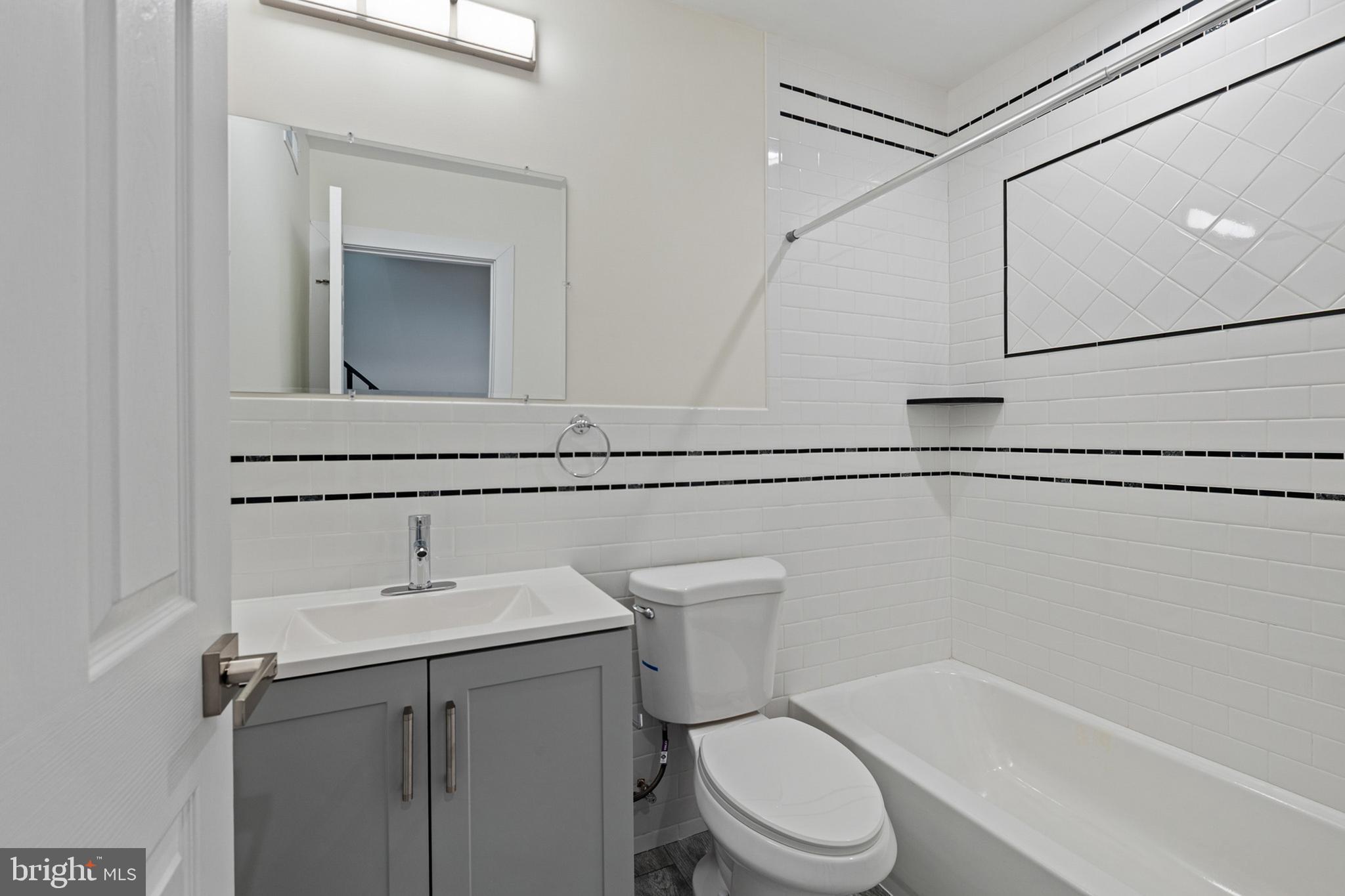 NORRIS SQUARE - Residential