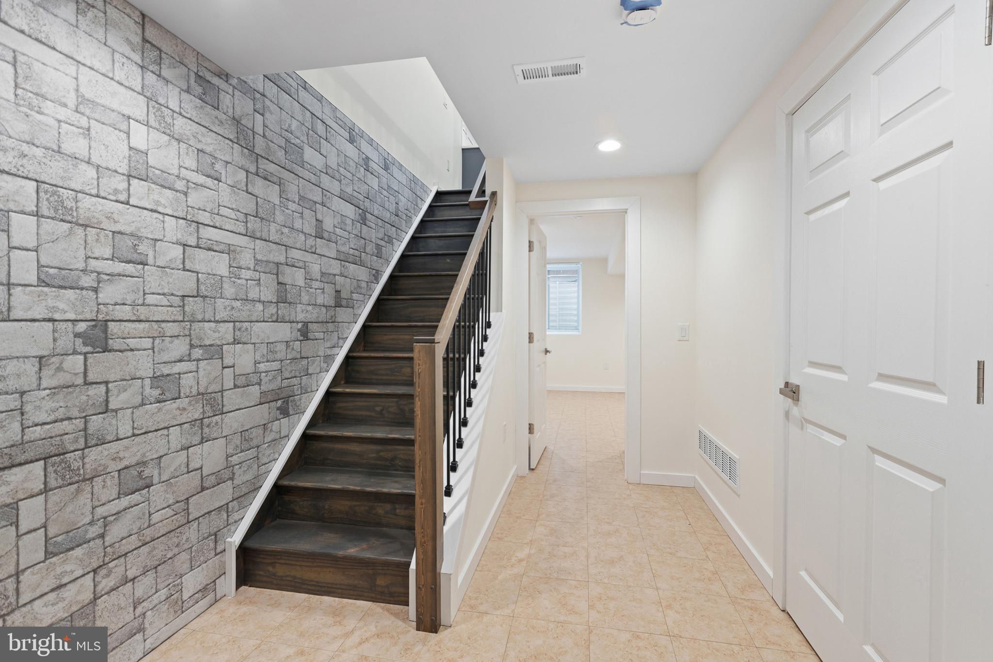 NORRIS SQUARE - Residential