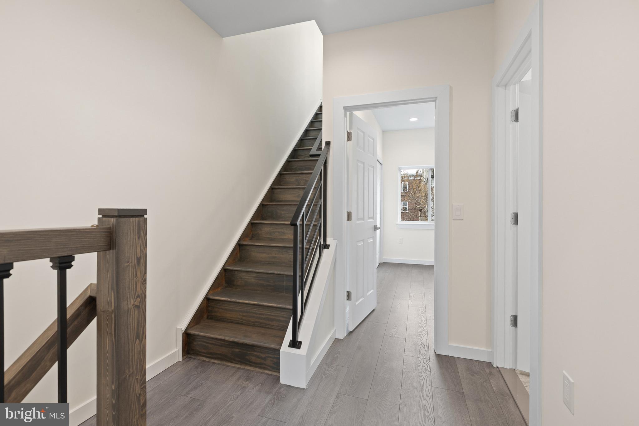 NORRIS SQUARE - Residential