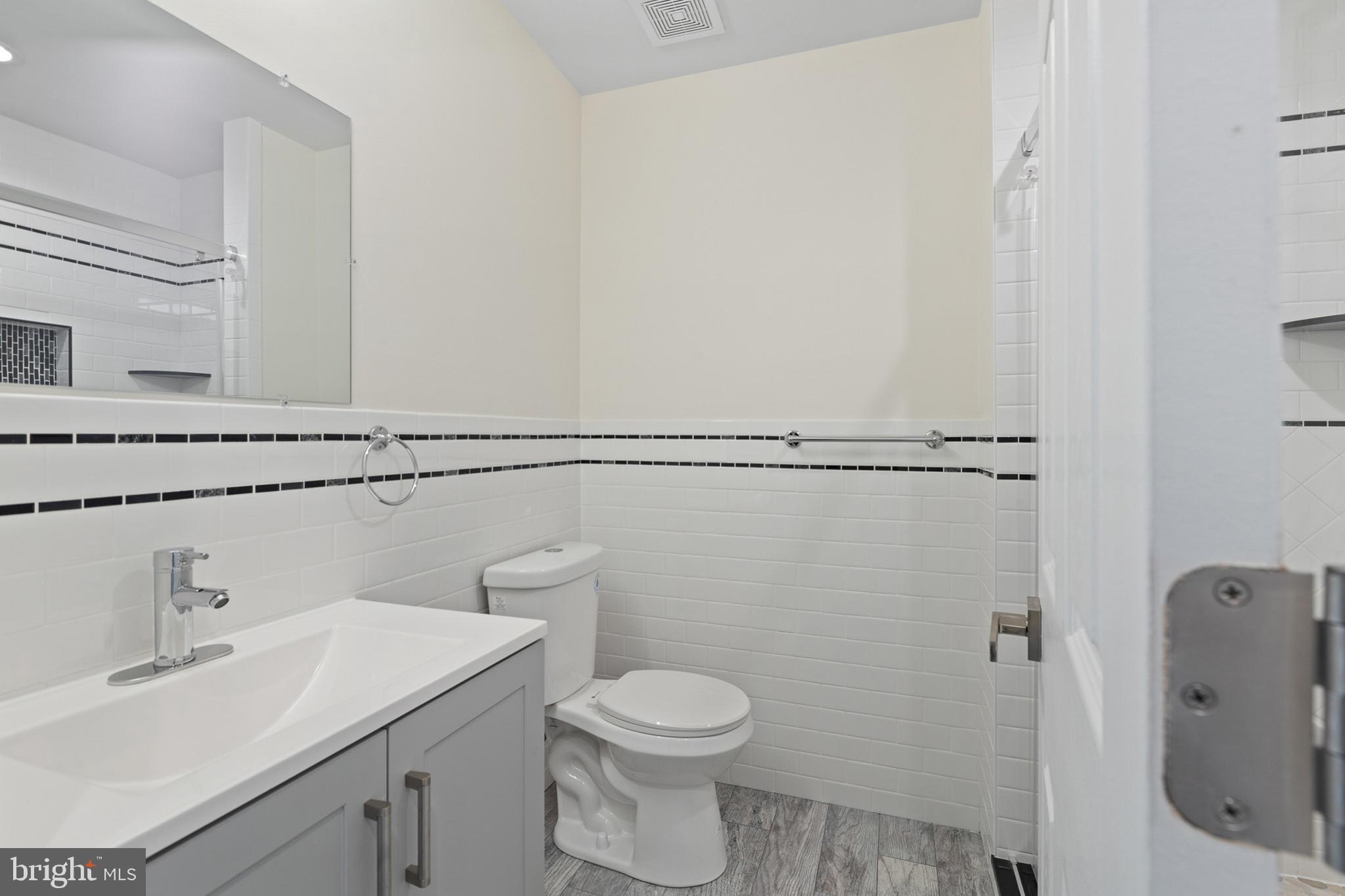 NORRIS SQUARE - Residential