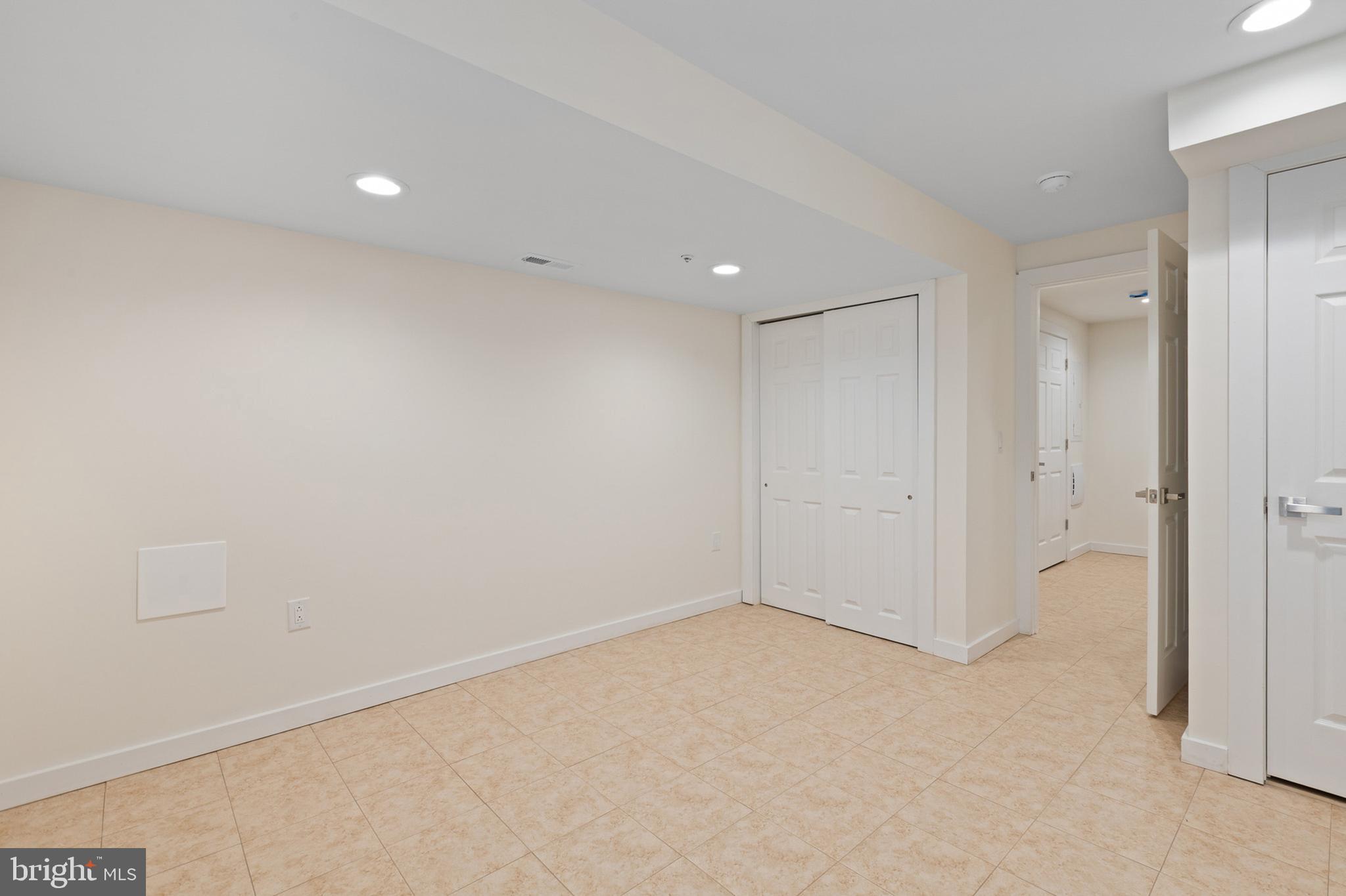 NORRIS SQUARE - Residential