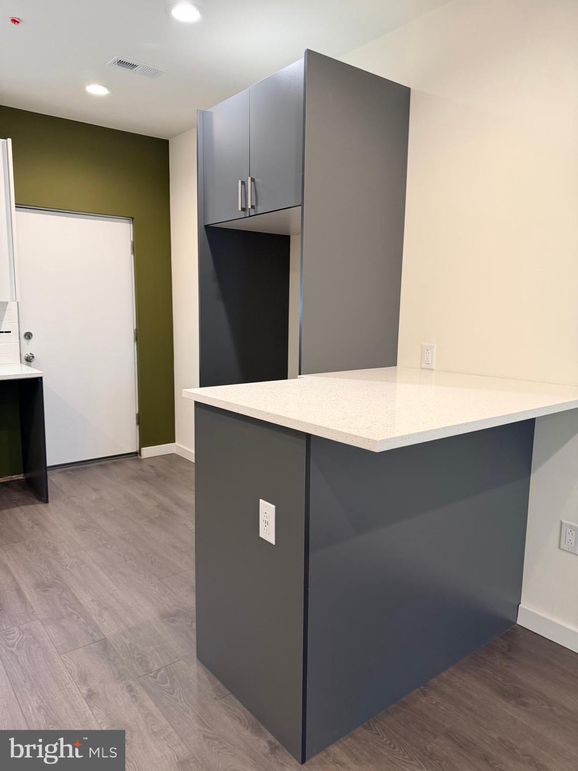 NORRIS SQUARE - Residential