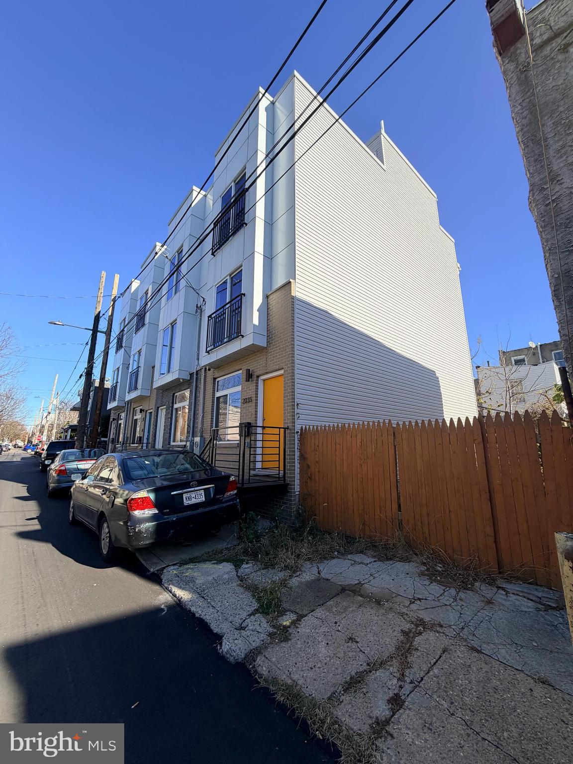 2035 N ORIANNA STREET