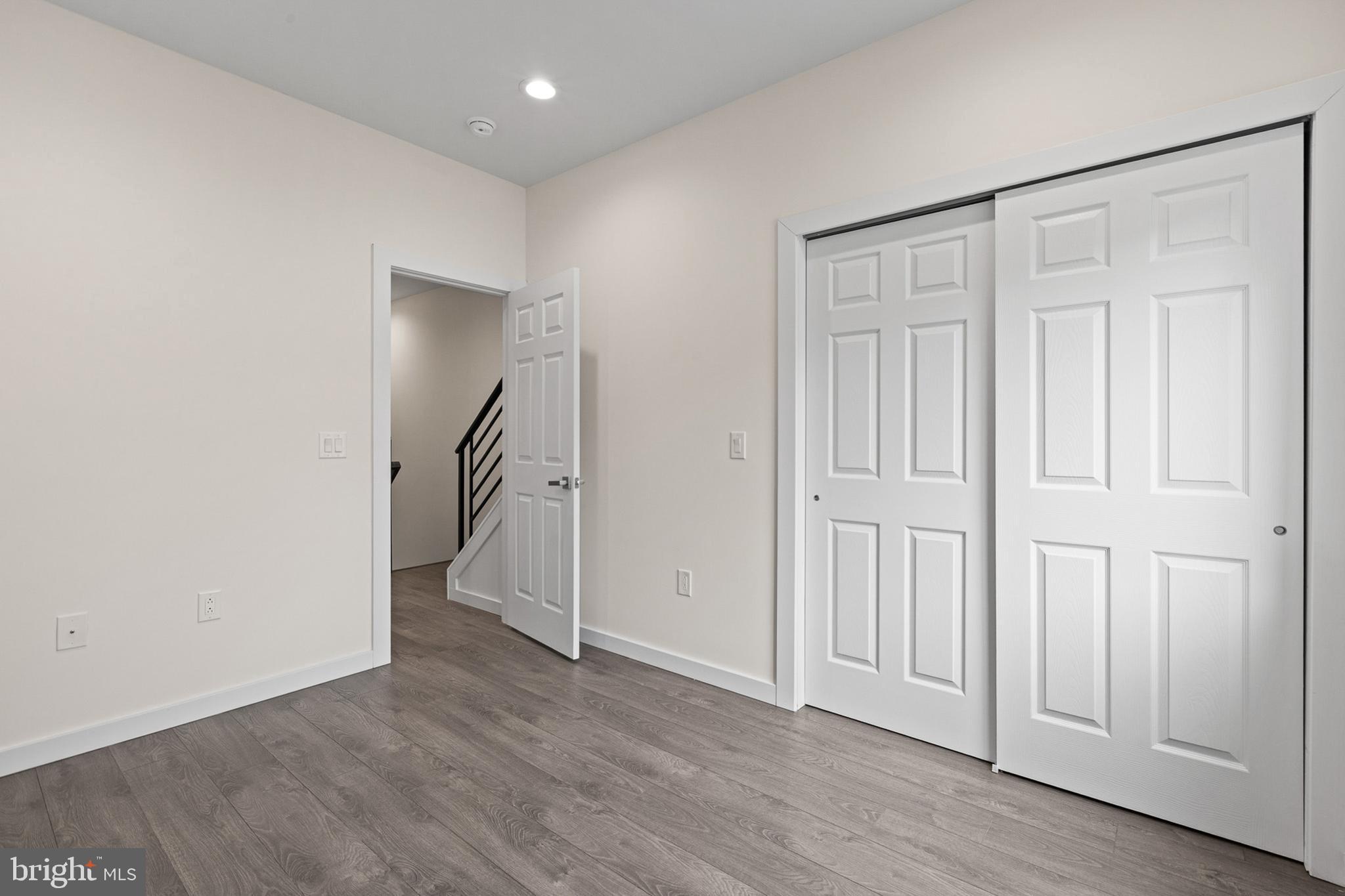 NORRIS SQUARE - Residential