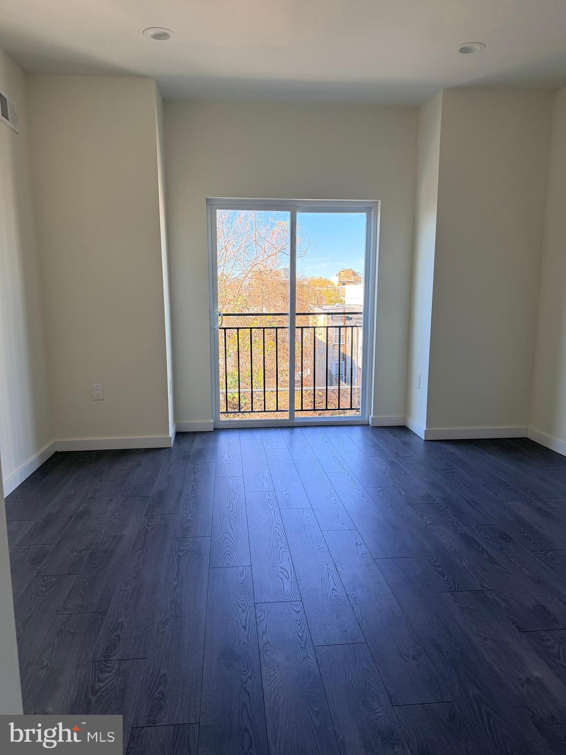 NORRIS SQUARE - Residential