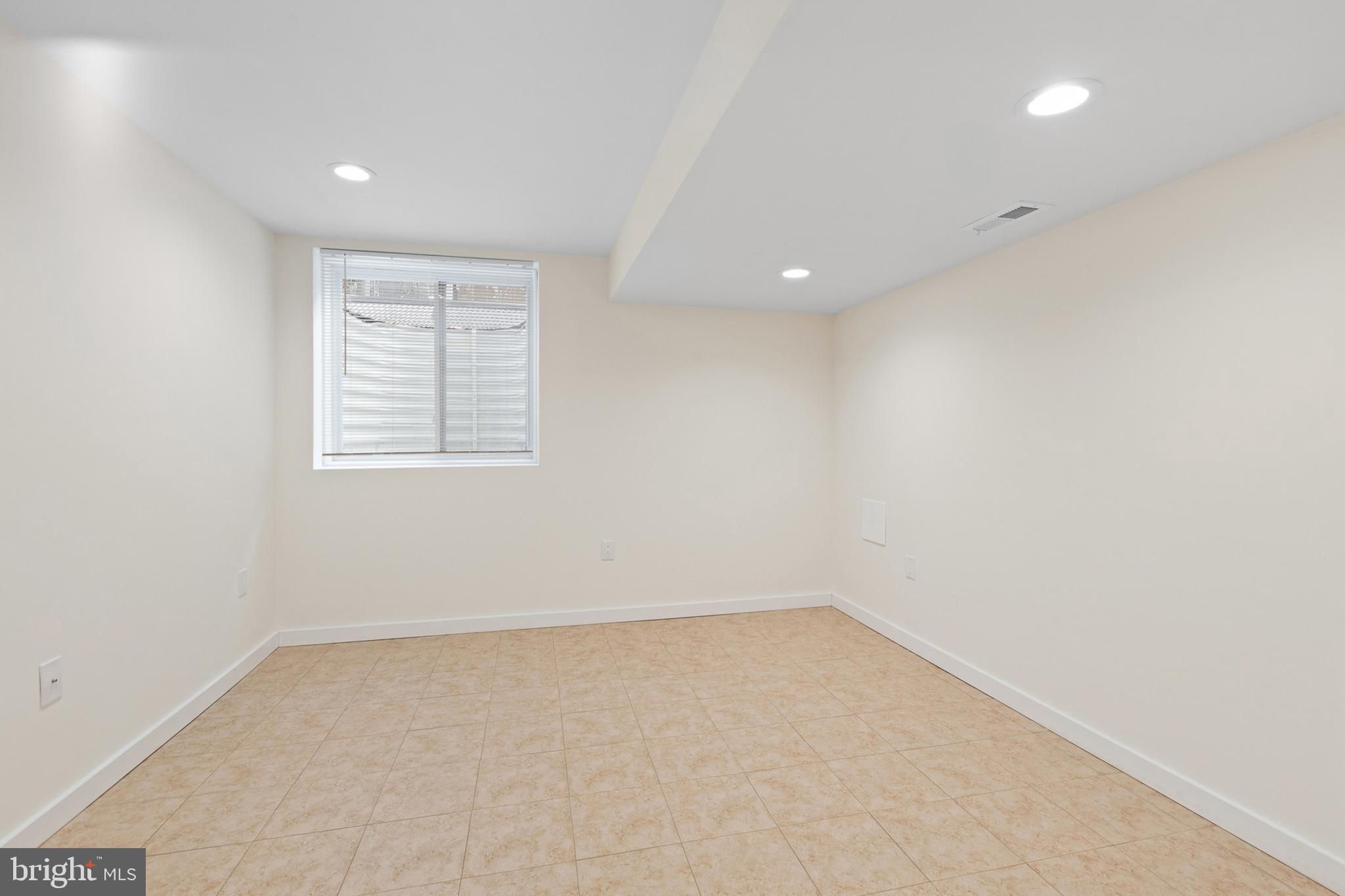 NORRIS SQUARE - Residential