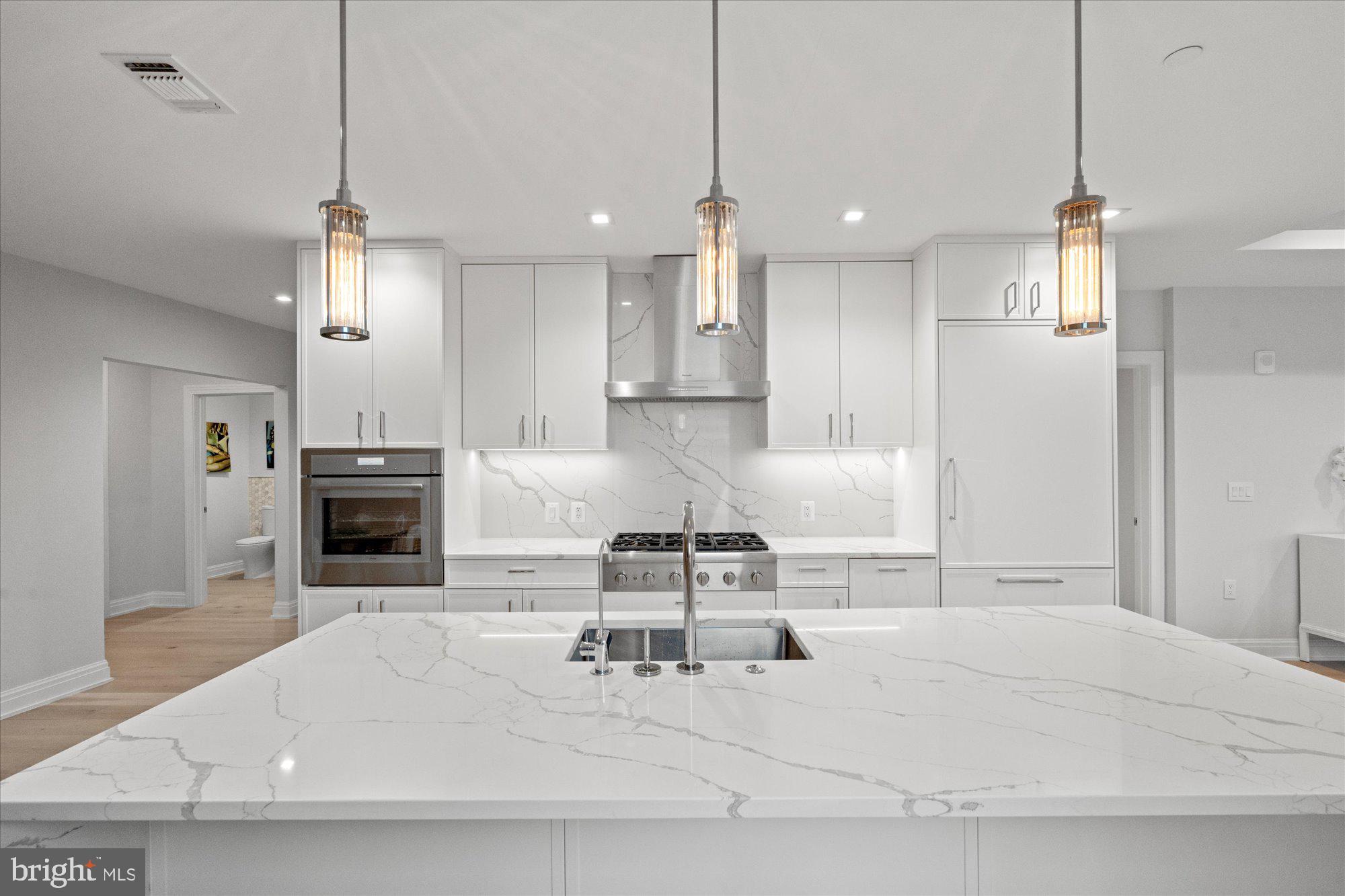 CHEVY CHASE - Residential