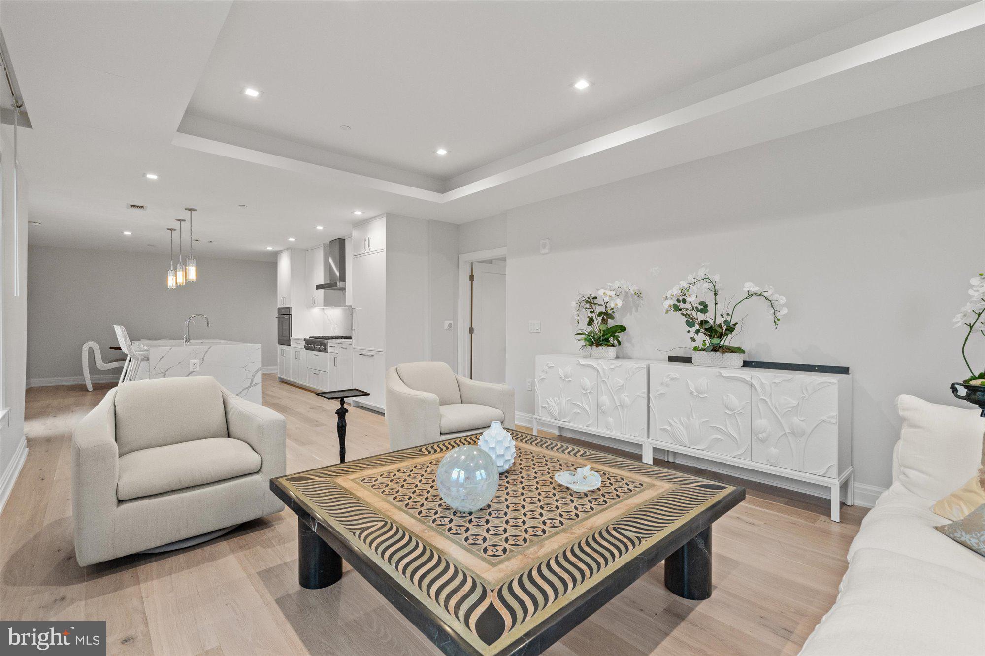 CHEVY CHASE - Residential