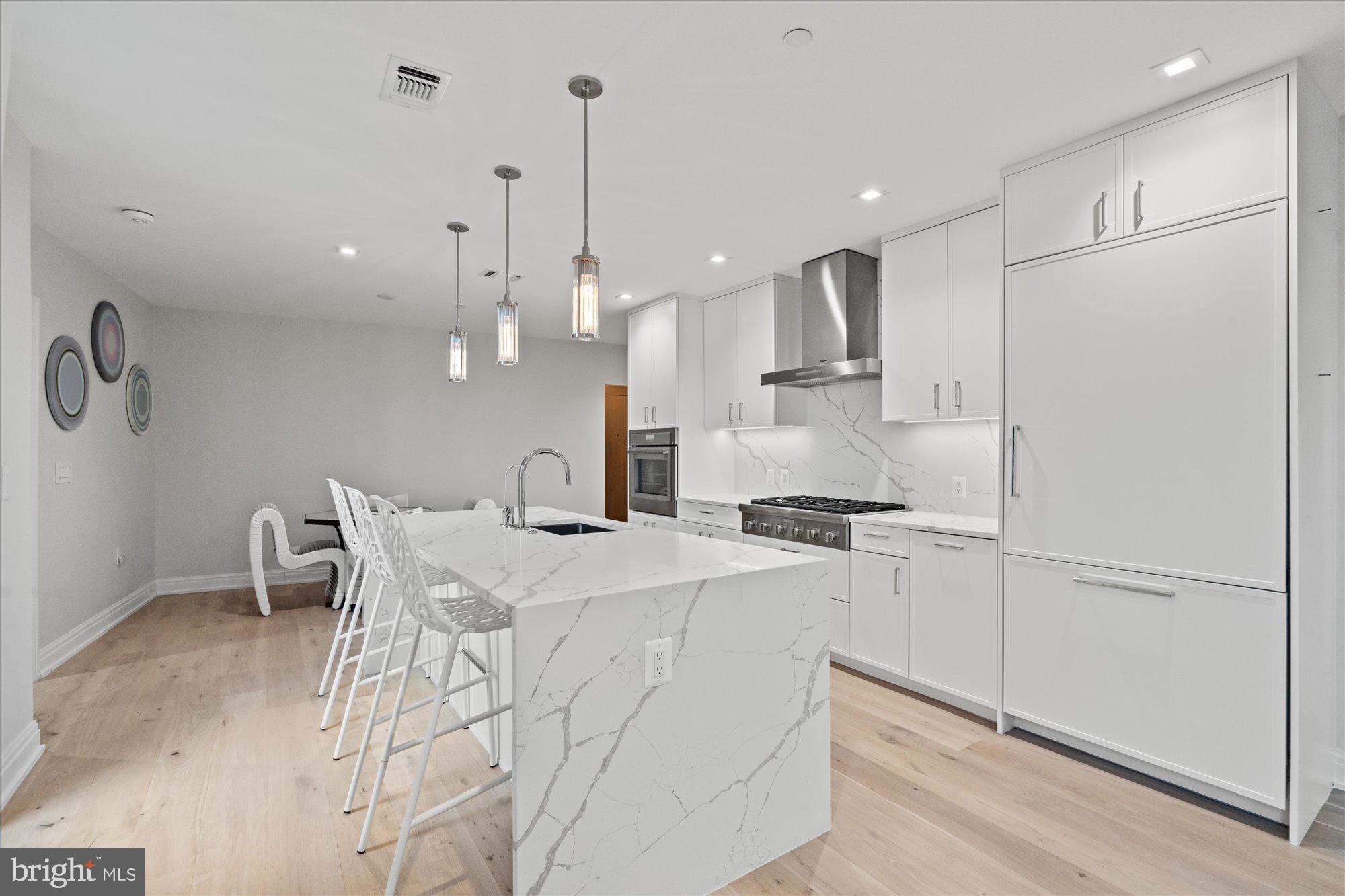 CHEVY CHASE - Residential