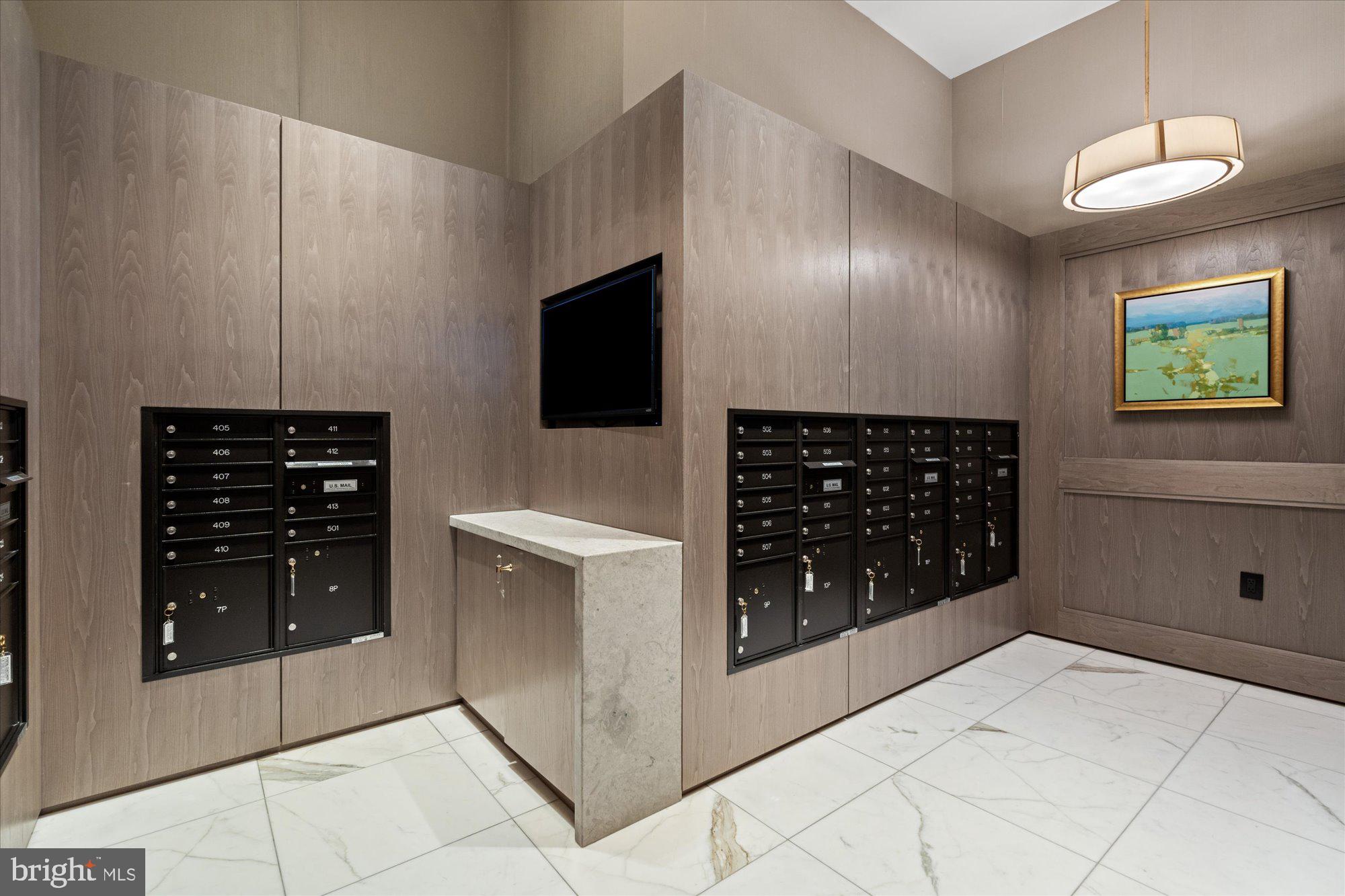 CHEVY CHASE - Residential